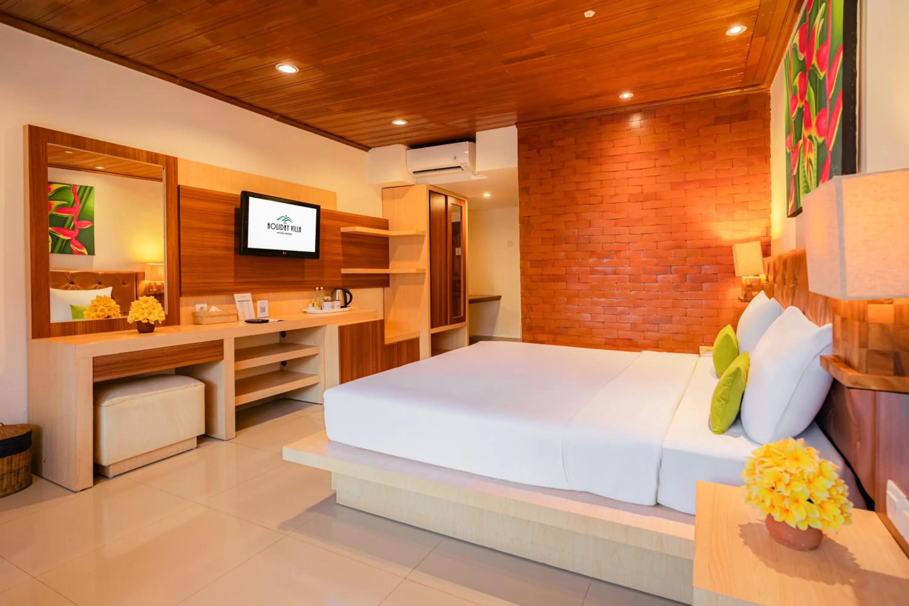 Bed in Wina Holiday Villa Kuta Bali