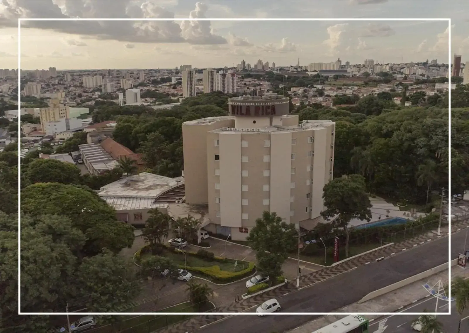 Property building in Hotel Vila Rica Campinas Property building in Hotel Vila Rica Campinas