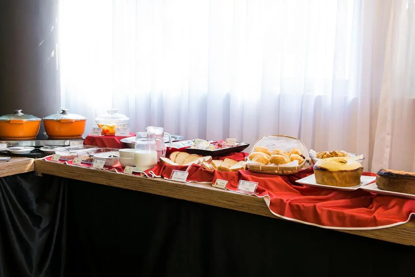 Breakfast in Hotel Vila Rica Campinas Breakfast in Hotel Vila Rica Campinas