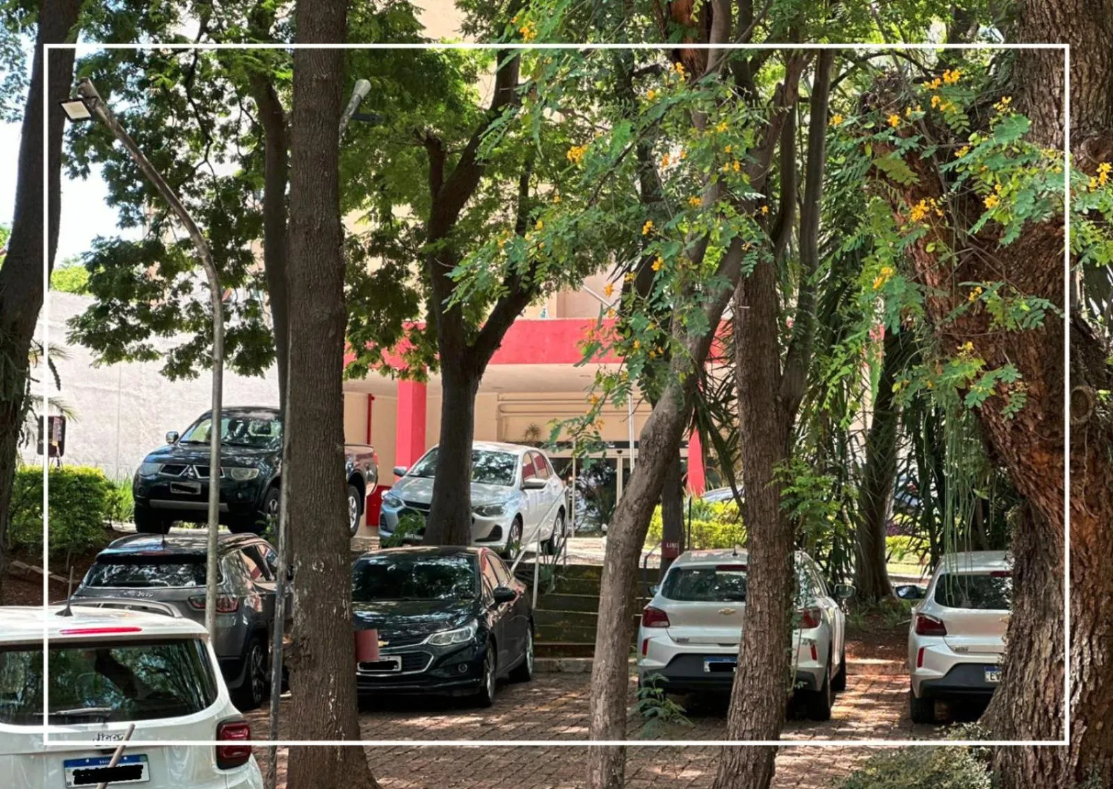 Street view in Hotel Vila Rica Campinas