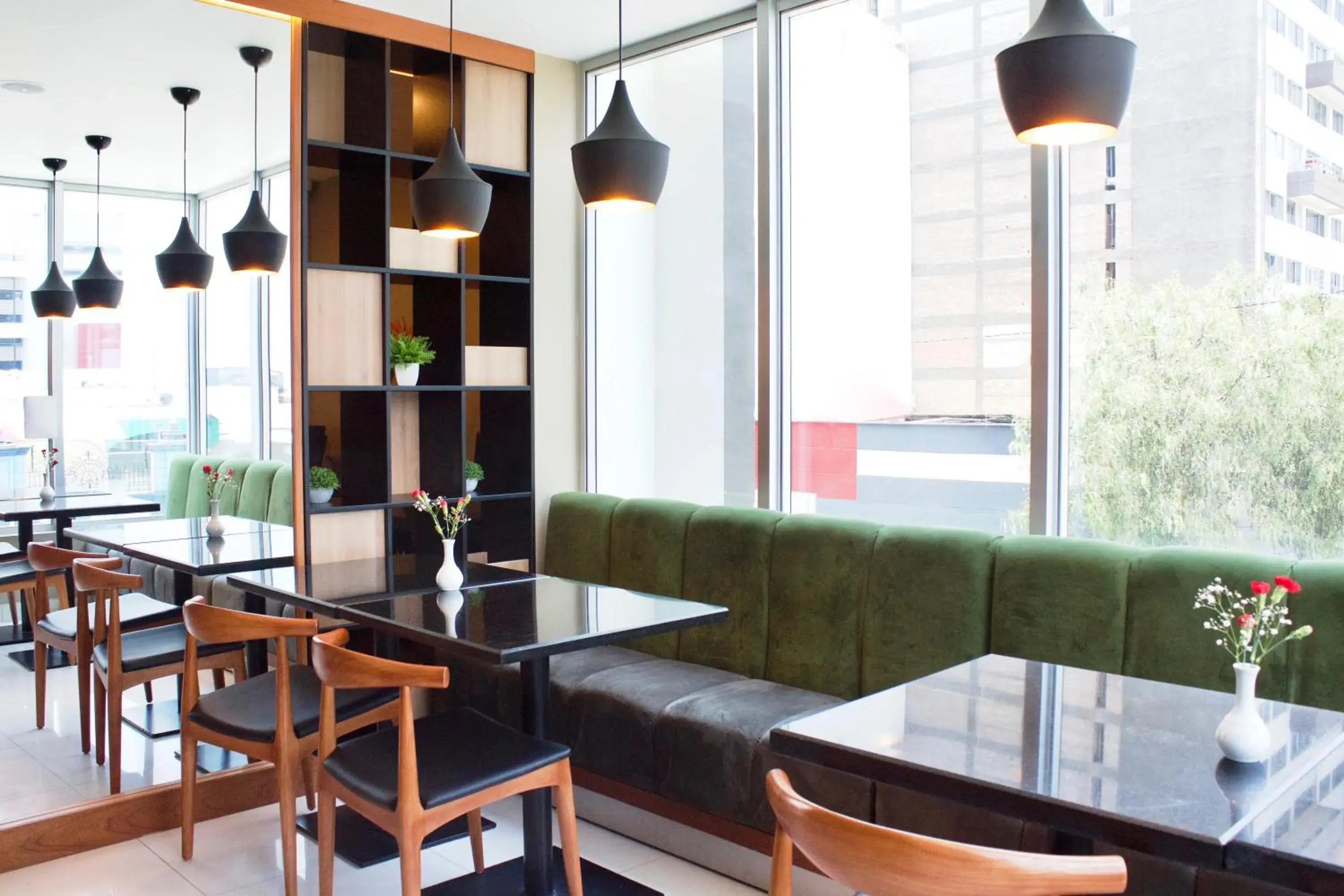 Restaurant/places to eat in Habitat Hotel Restaurant/places to eat in Habitat Hotel