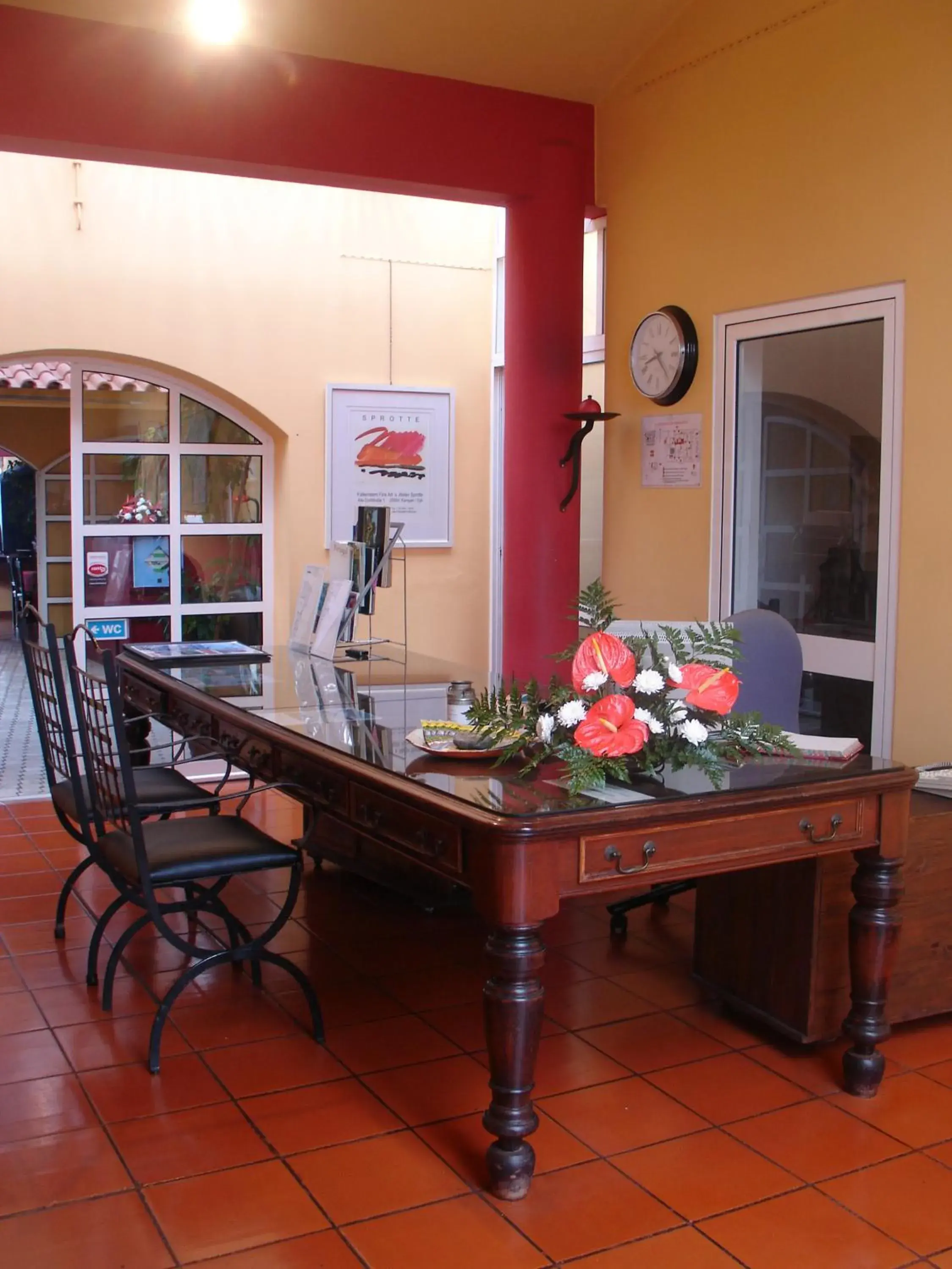 Property building in Inn & Art Madeira Property building in Inn & Art Madeira