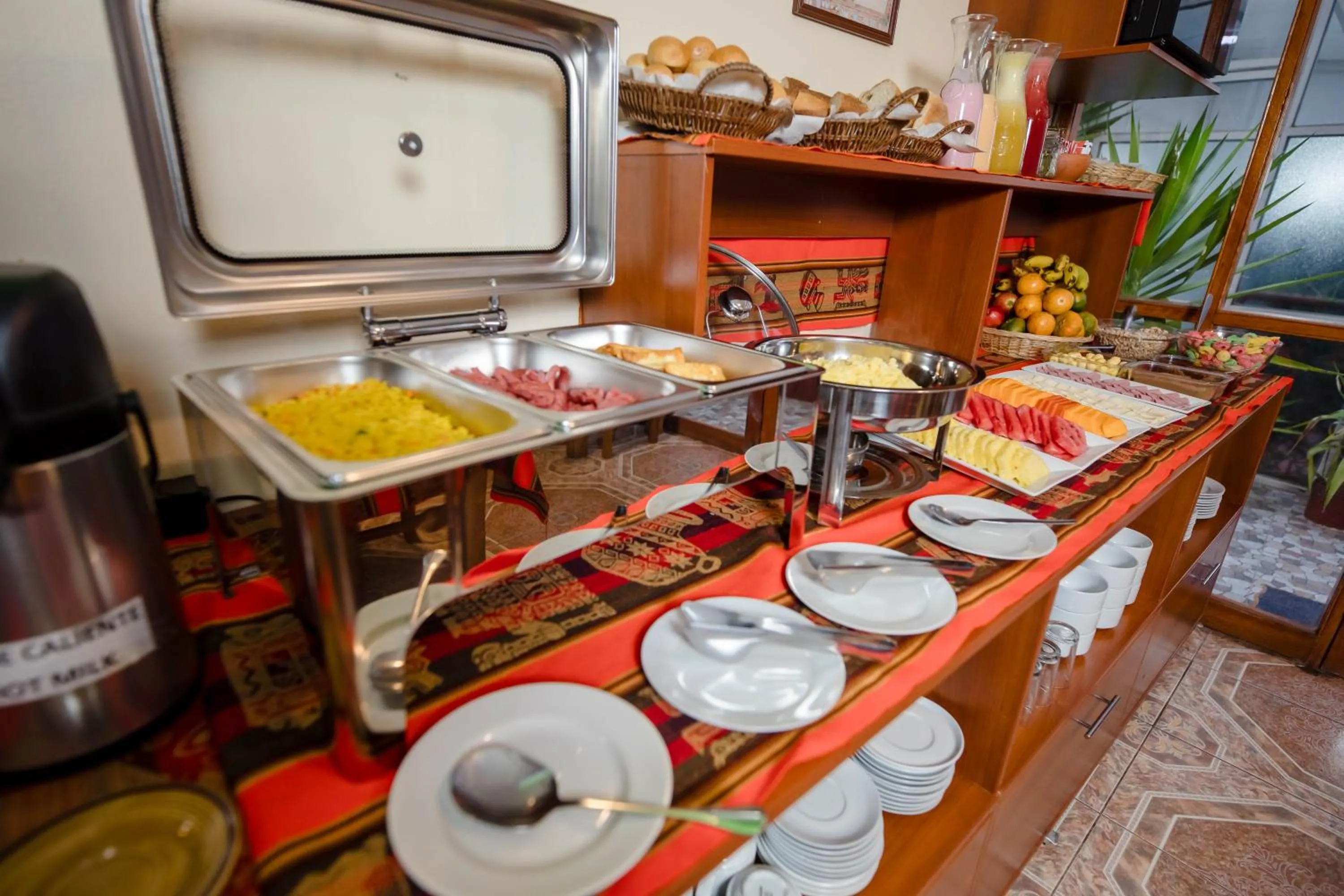 Buffet breakfast in Quechua Hostal Recoleta
