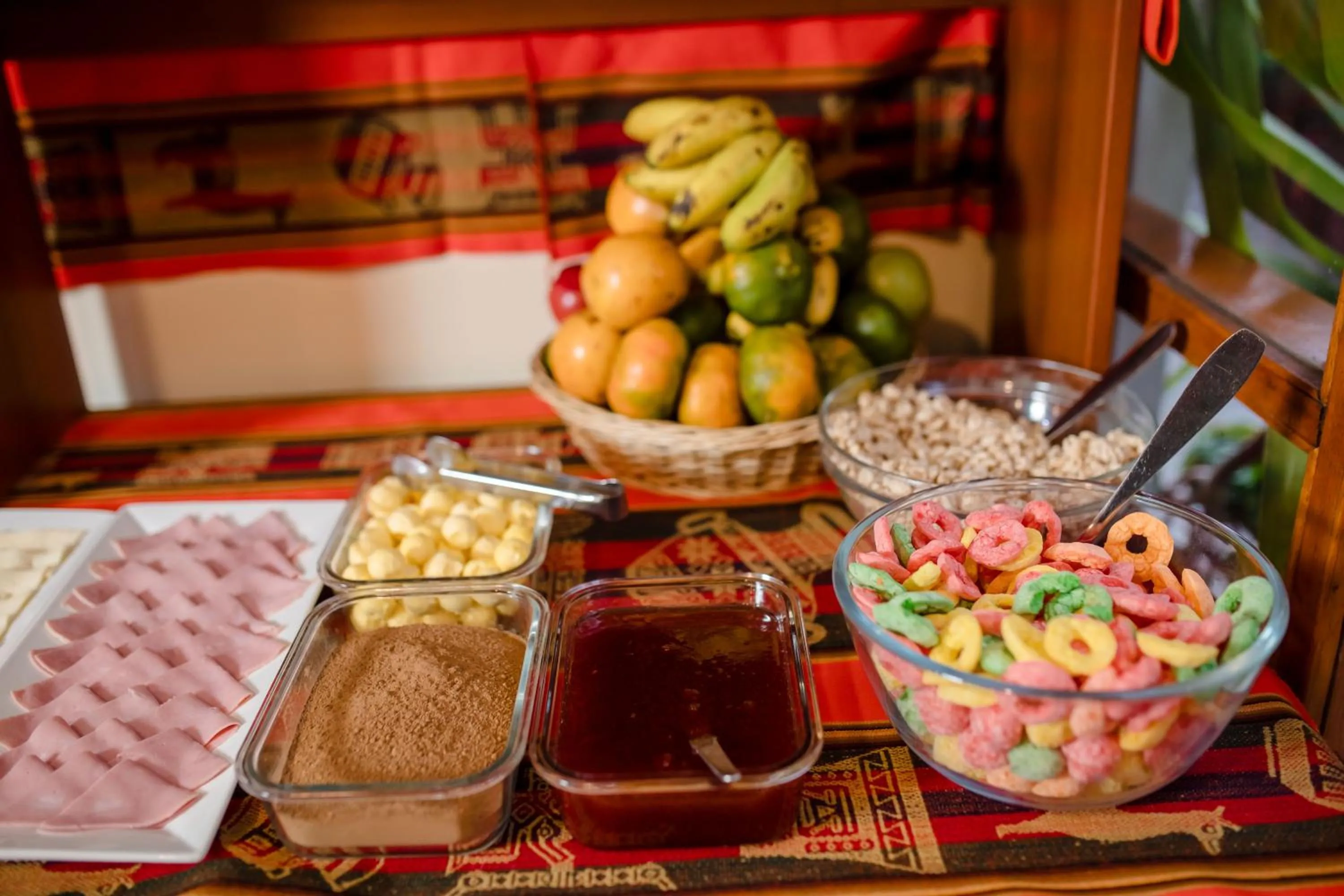 Breakfast in Quechua Hostal Recoleta
