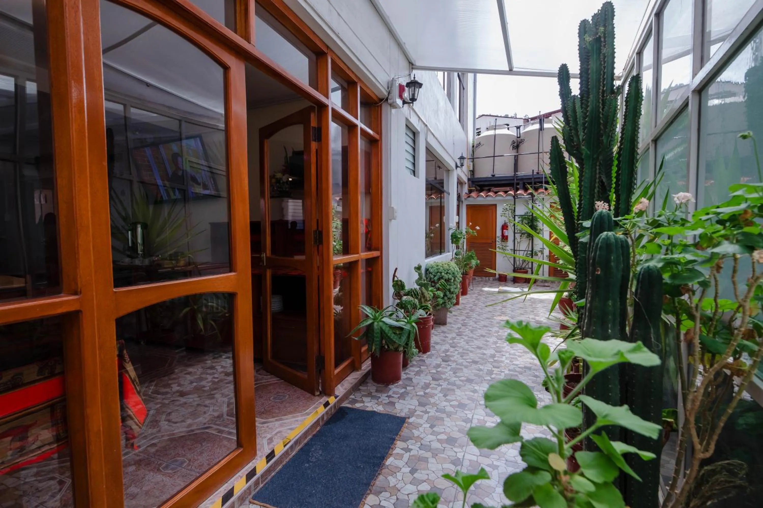 Garden view in Quechua Hostal Recoleta