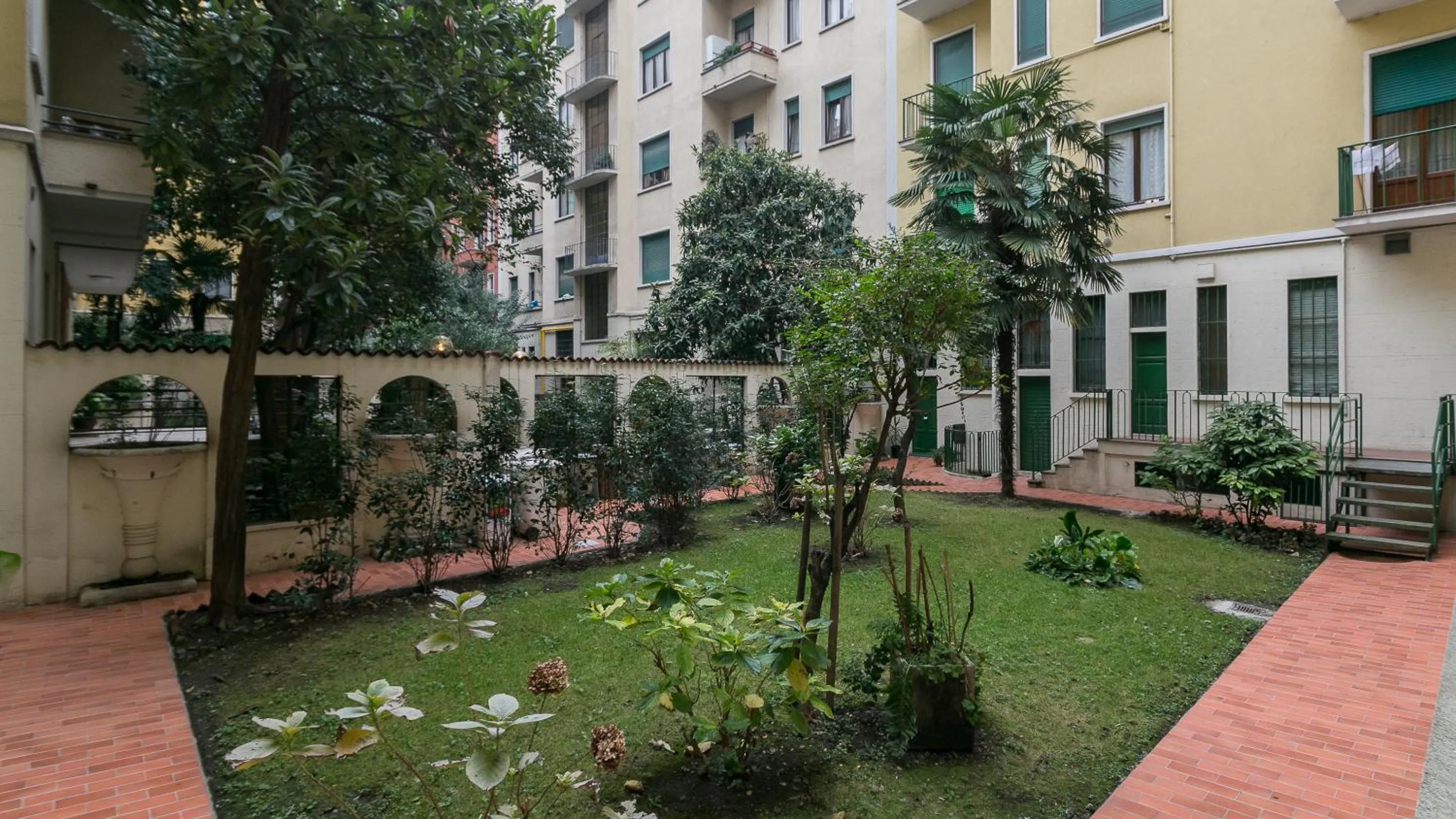 Garden in Next Stop - Central Station