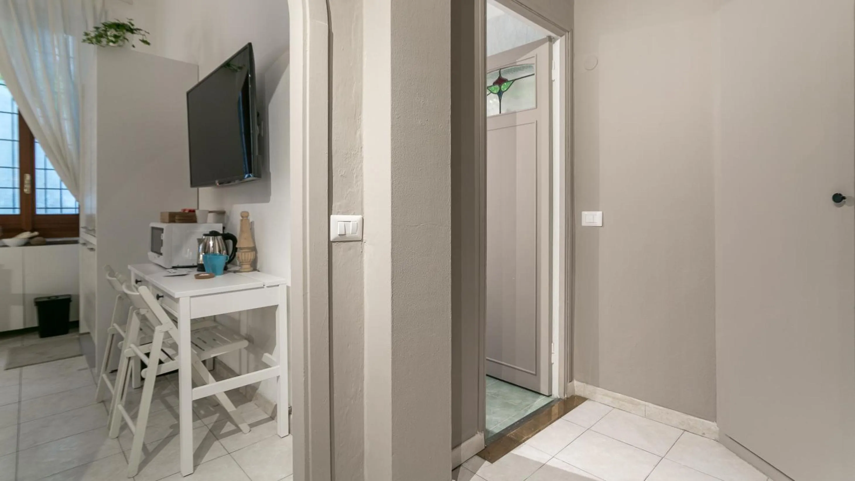 Dining area in Next Stop - Central Station