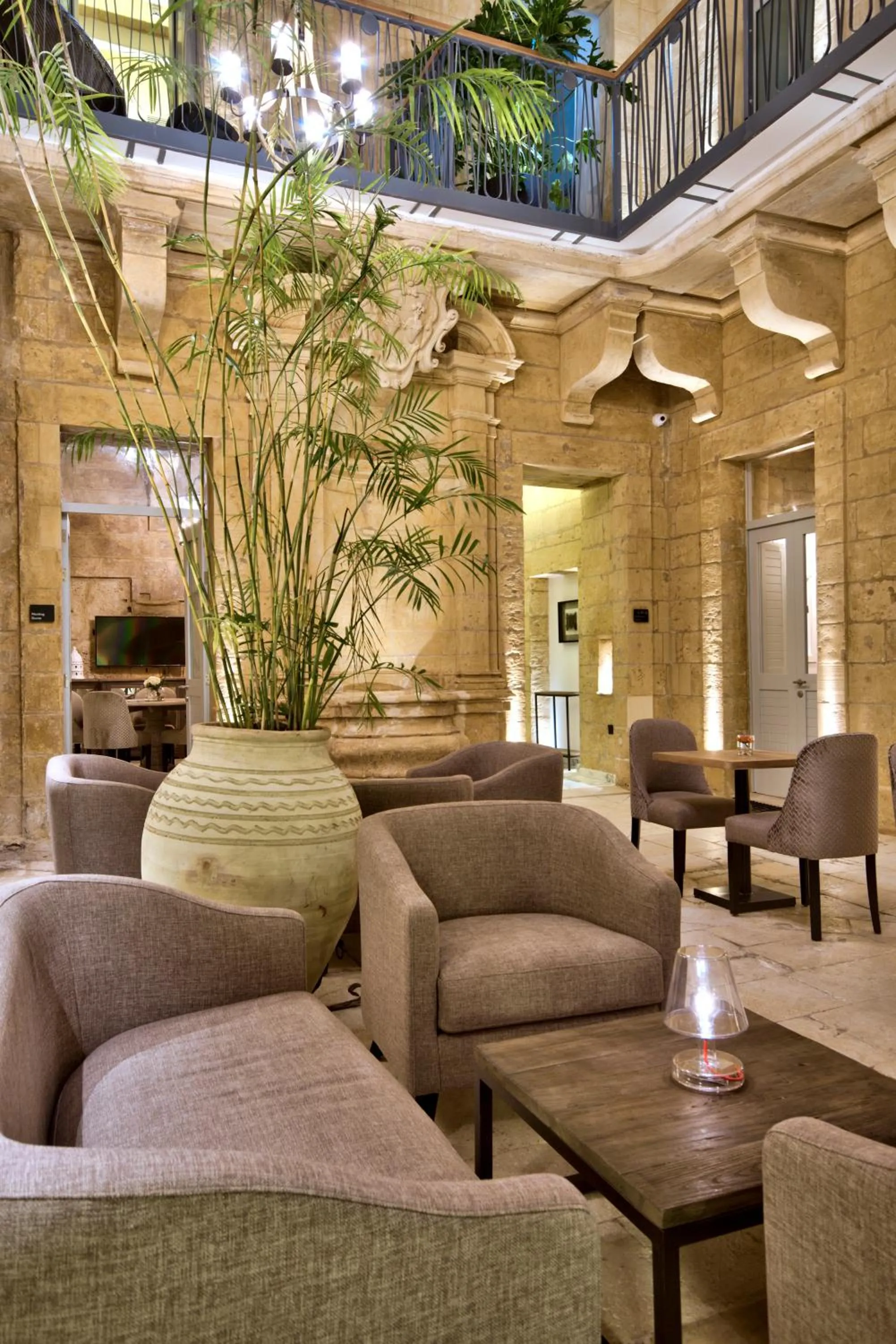 Patio in 66 Saint Paul's & Spa