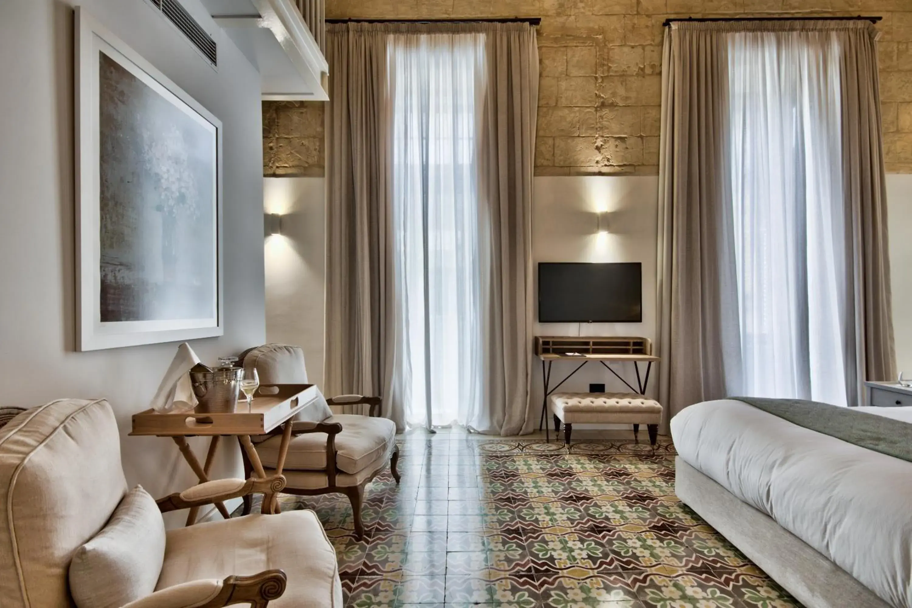 Grand Suite in 66 Saint Paul's & Spa Grand Suite in 66 Saint Paul's & Spa