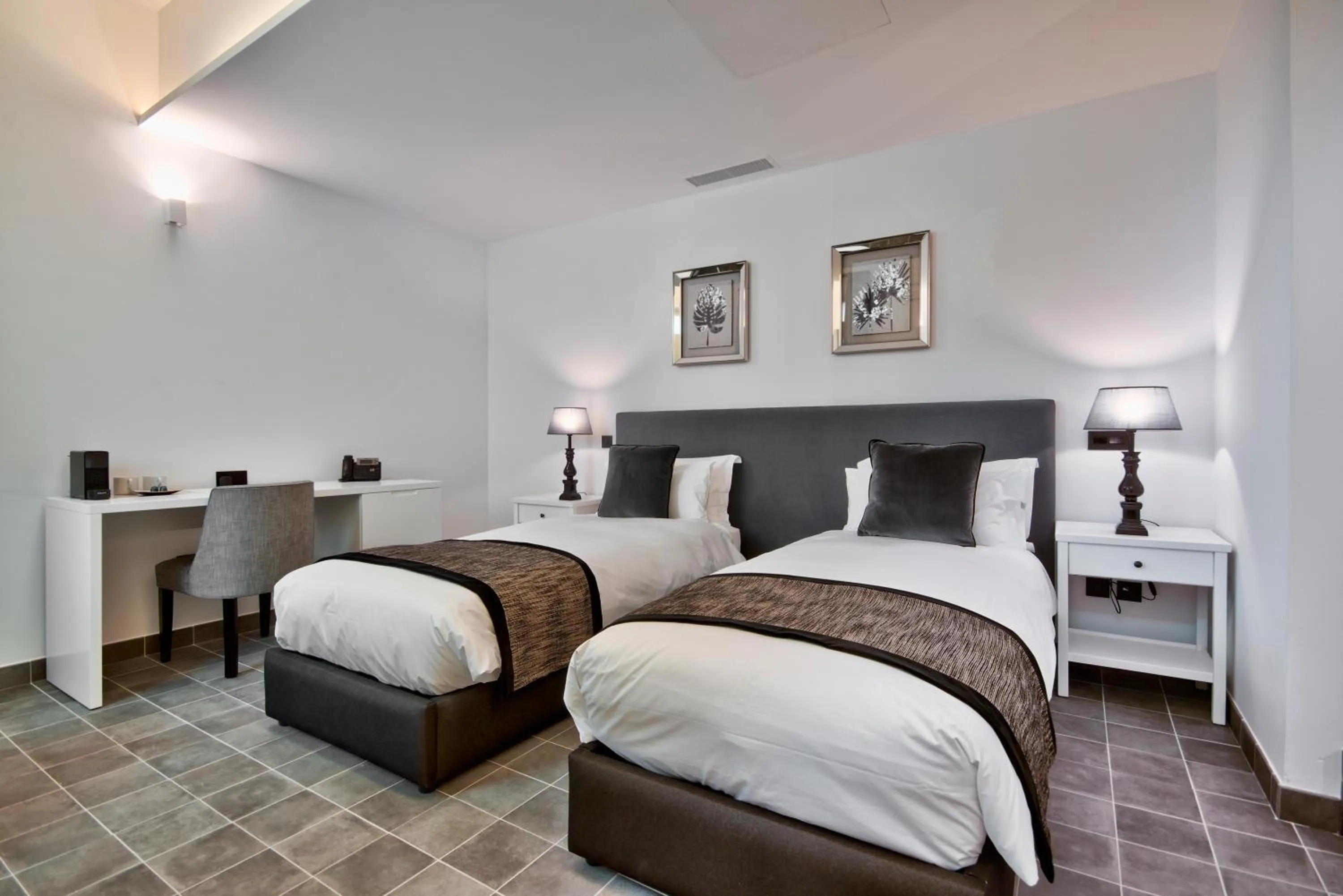 Bed in 66 Saint Paul's & Spa