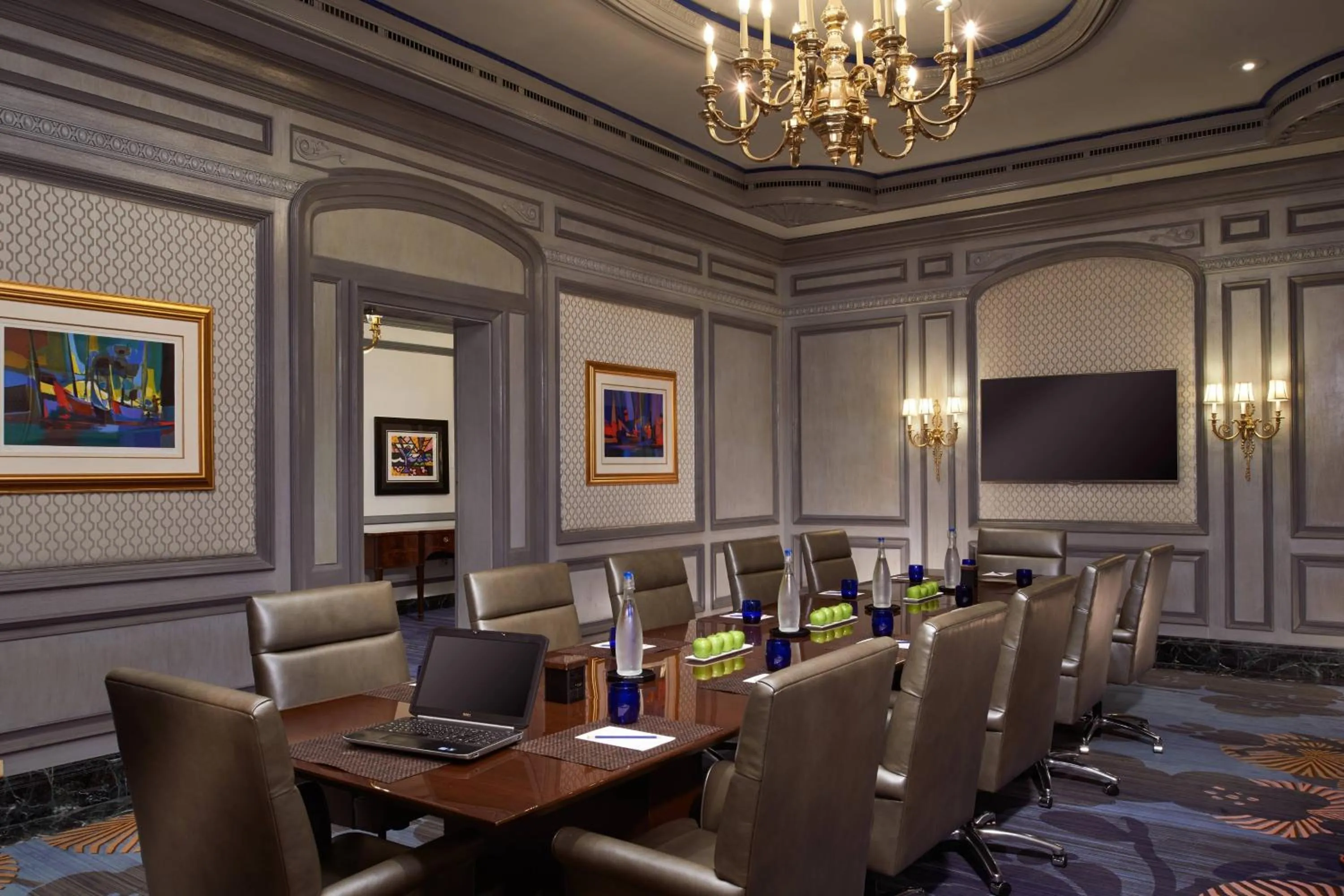 Meeting/conference room in The Henry, Autograph Collection