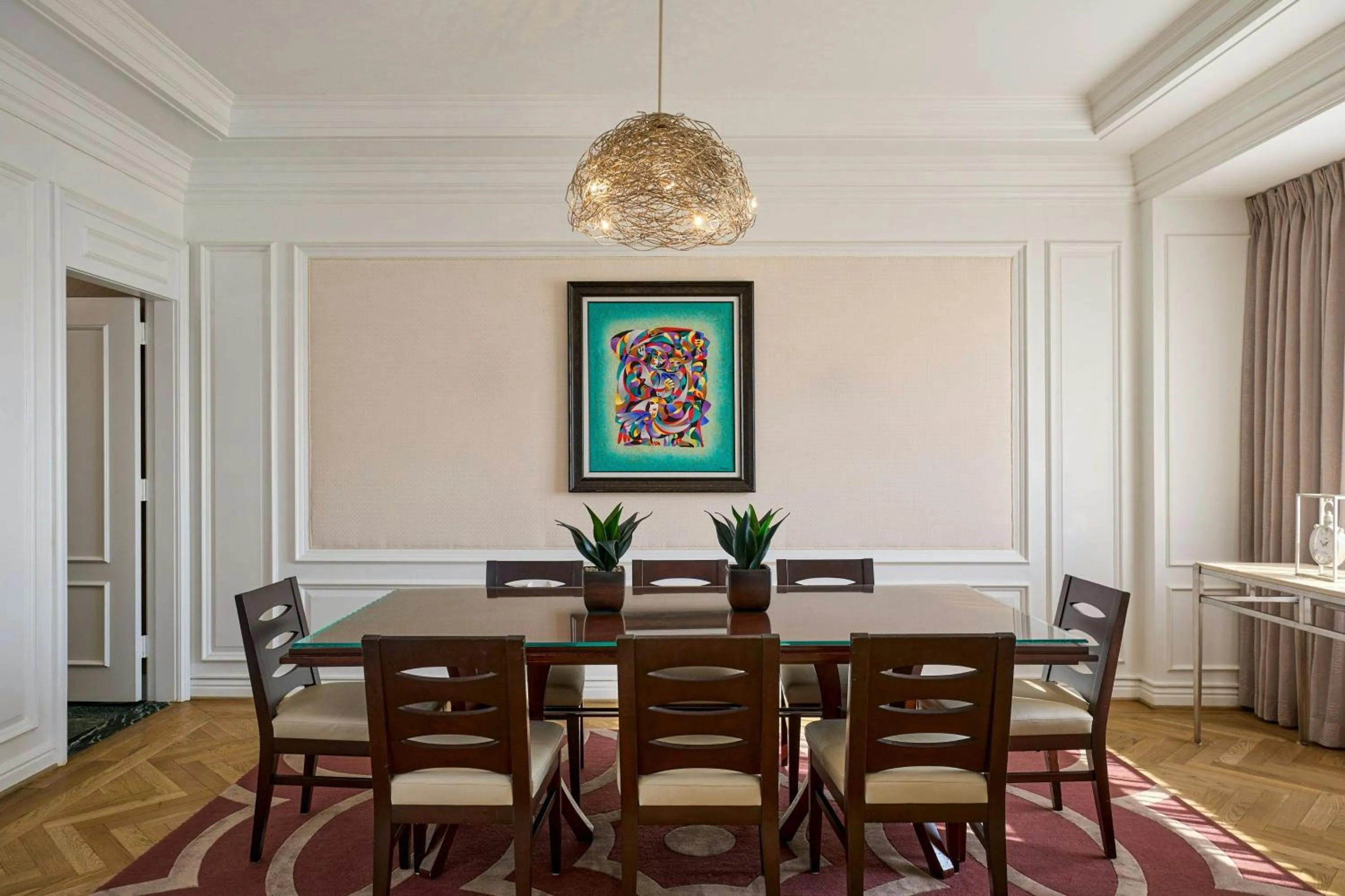 Photo of the whole room in The Henry, Autograph Collection