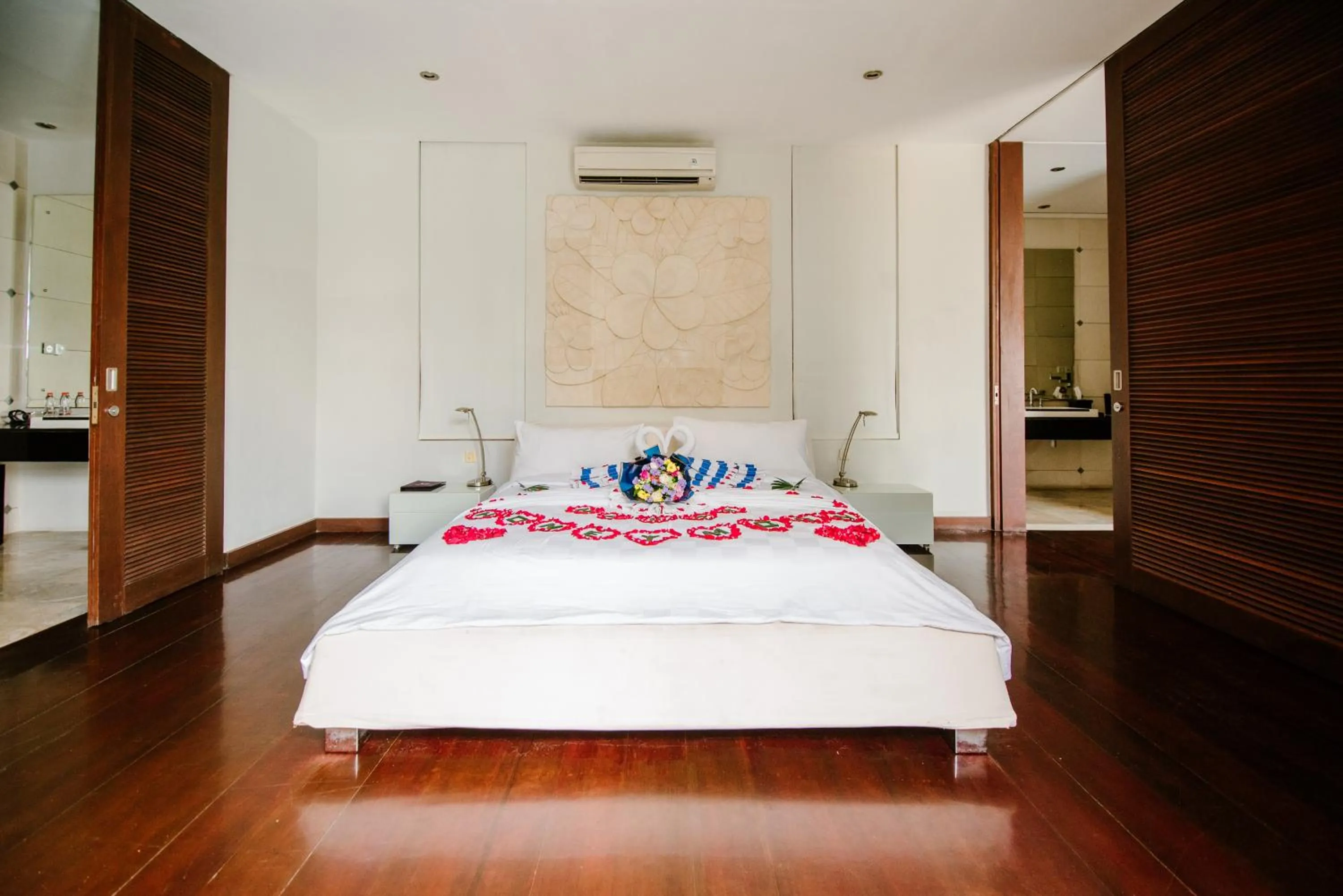 Decorative detail, Bed in C151 Smart Villas at Seminyak