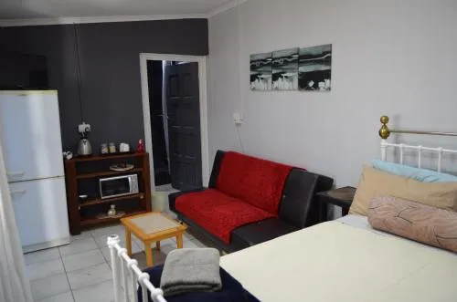 A & R Guesthouse