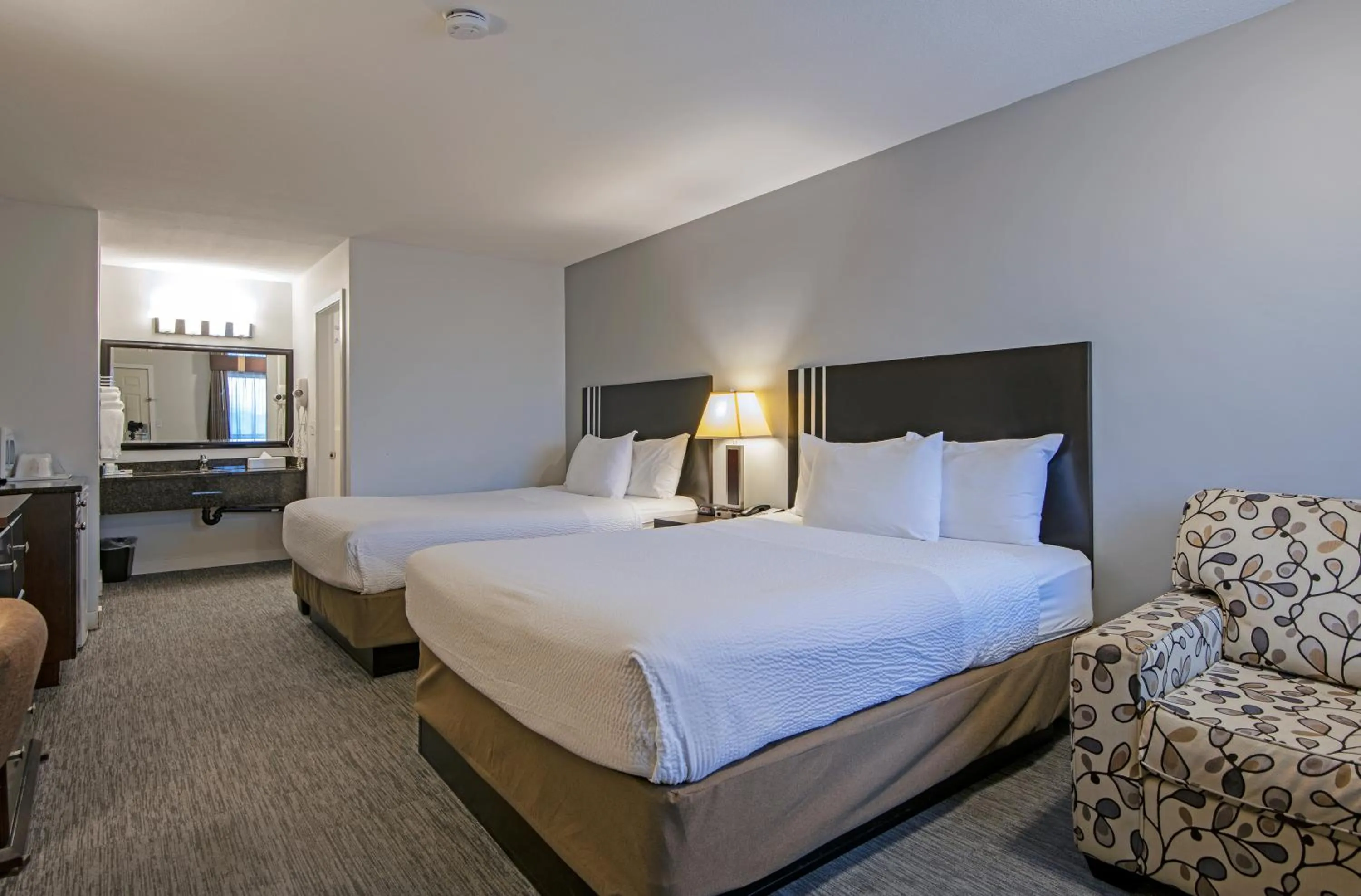 Bed in Travelodge by Wyndham Kamloops Mountview