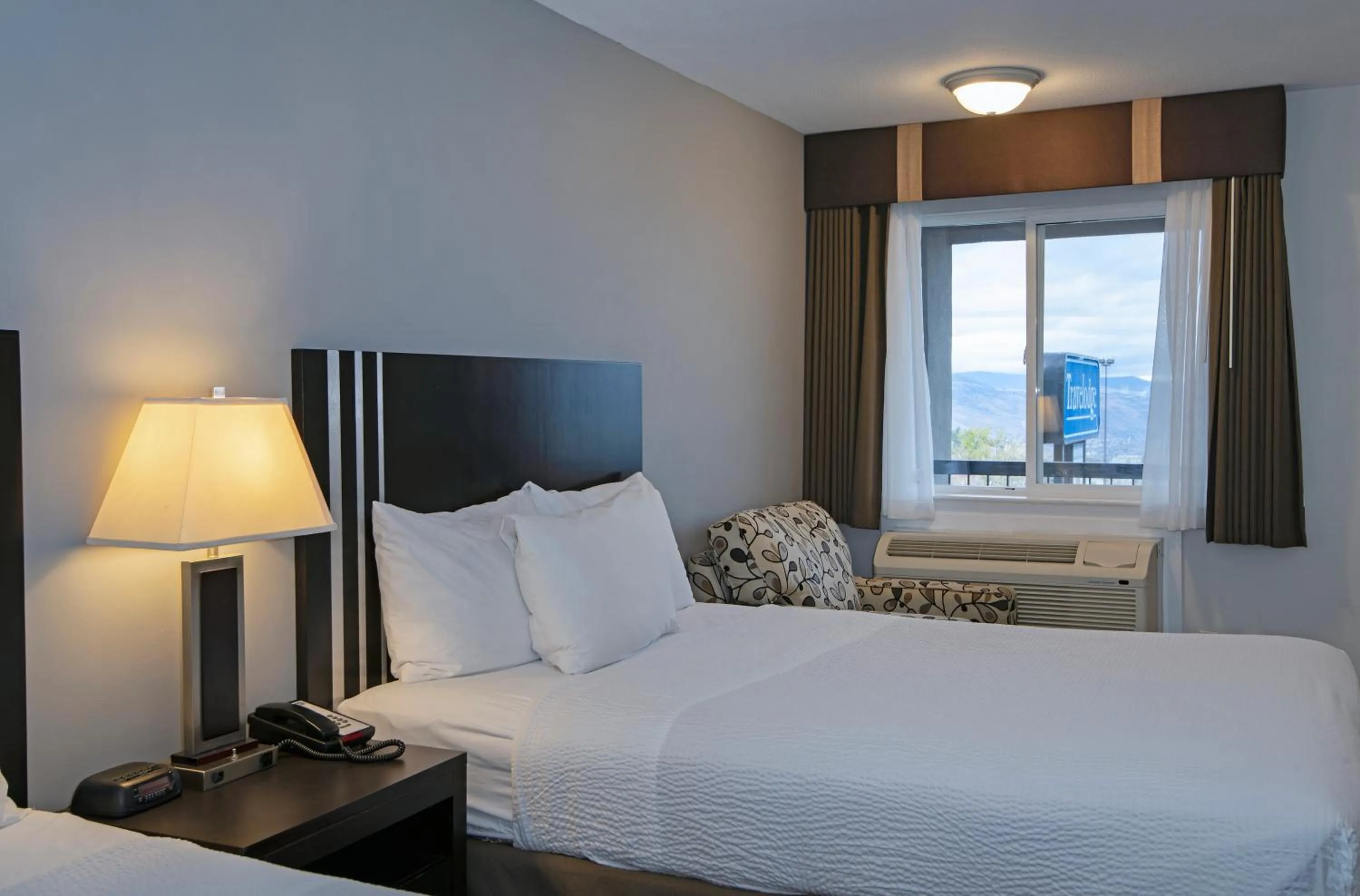 Bed in Travelodge by Wyndham Kamloops Mountview