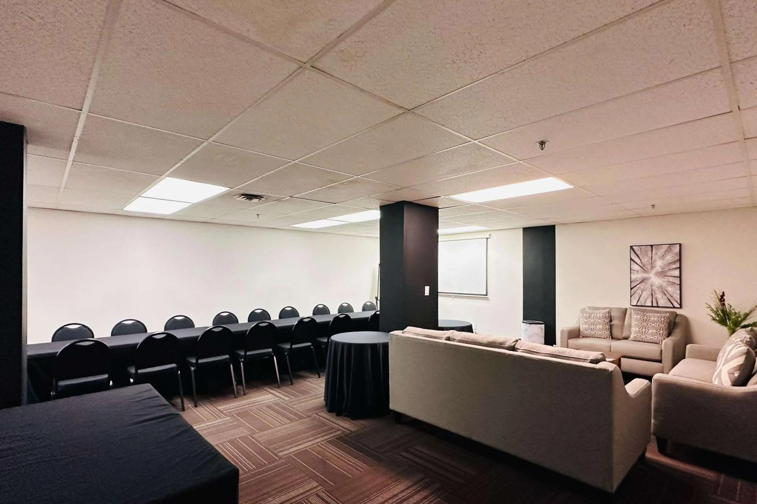 Meeting/conference room in Quality Inn