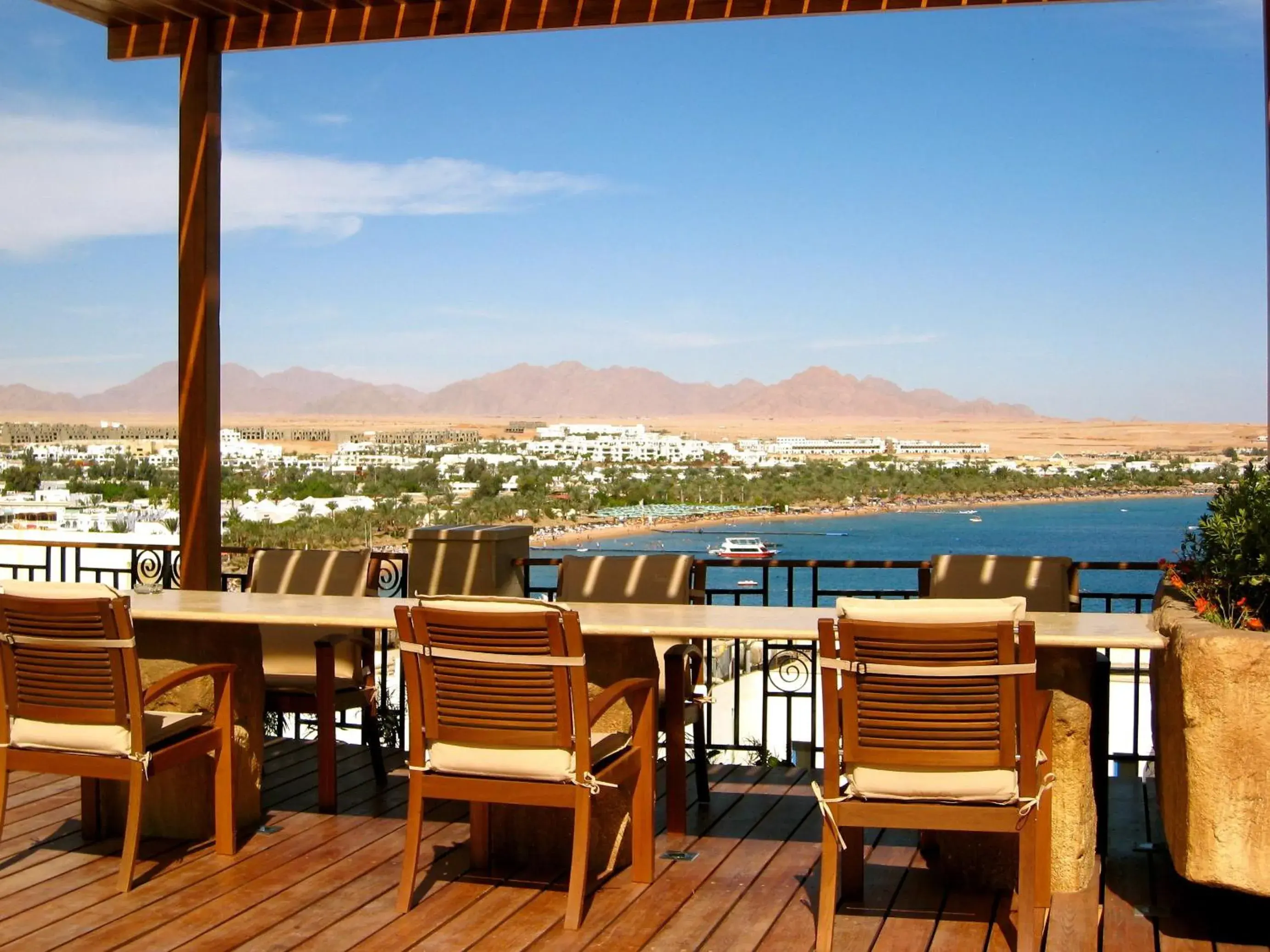 Bird's eye view, Restaurant/Places to Eat in Eden Rock Hotel Namaa Bay