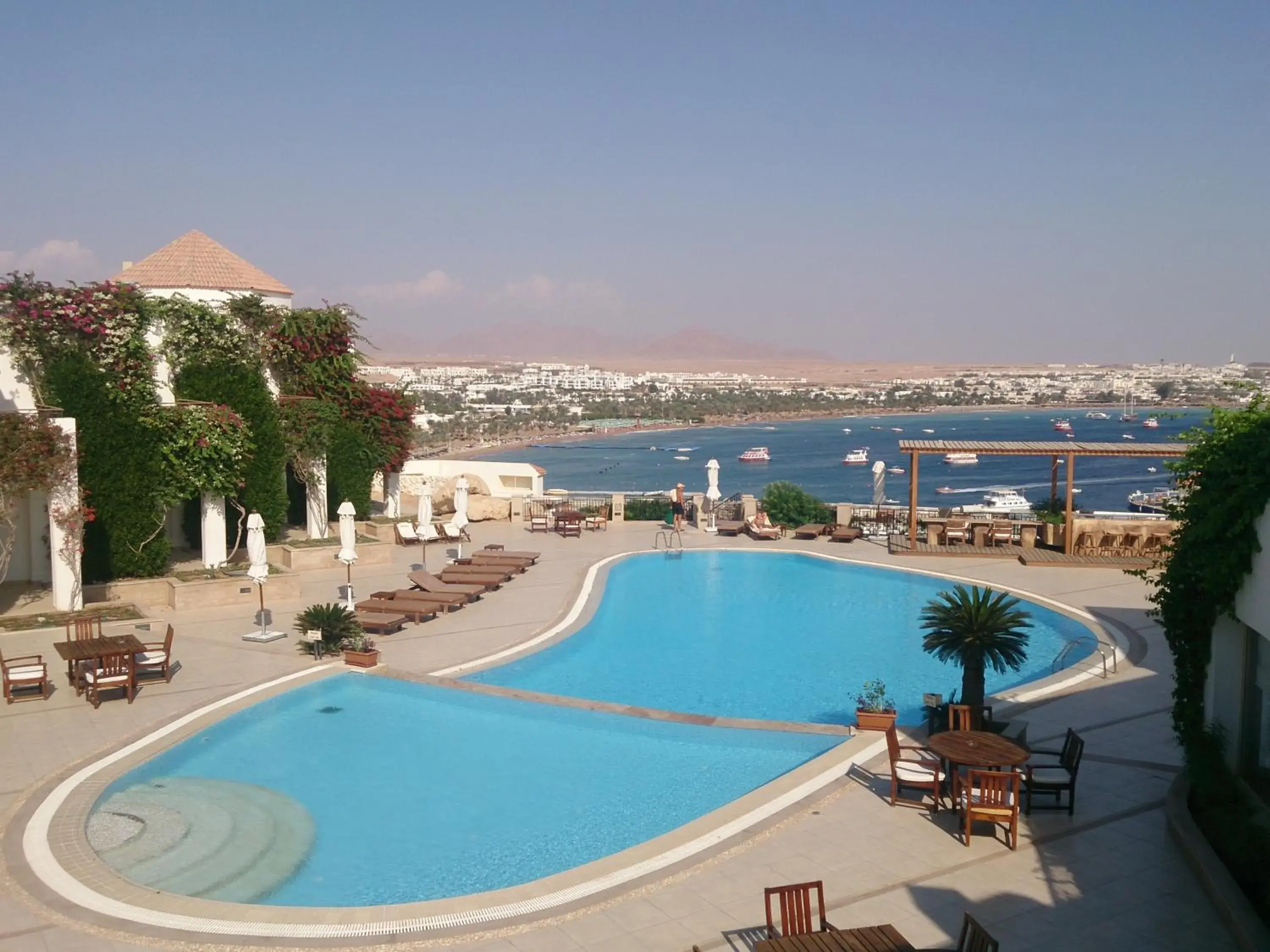 Swimming pool, Pool View in Eden Rock Hotel Namaa Bay