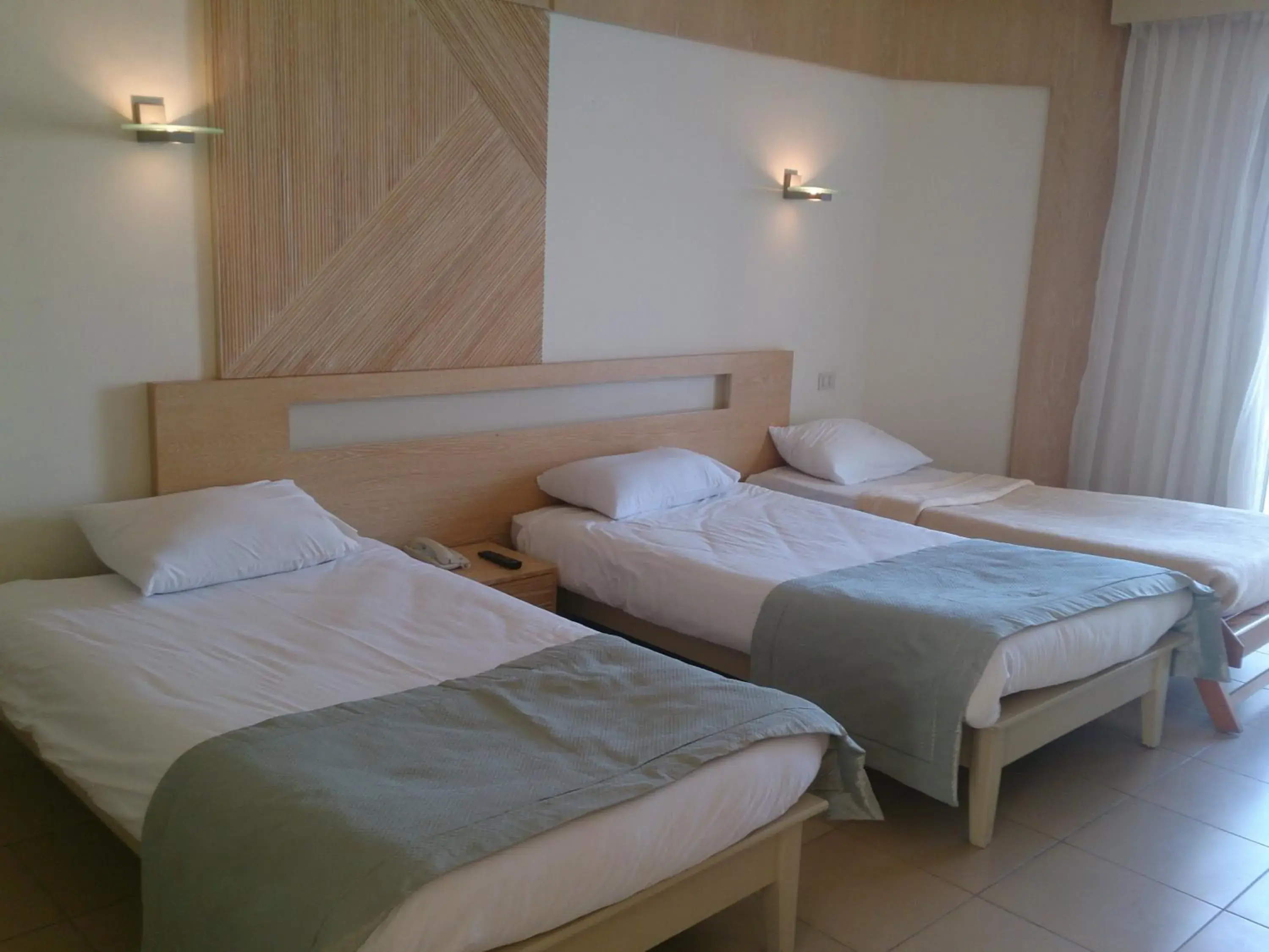 Bed in Eden Rock Hotel Namaa Bay