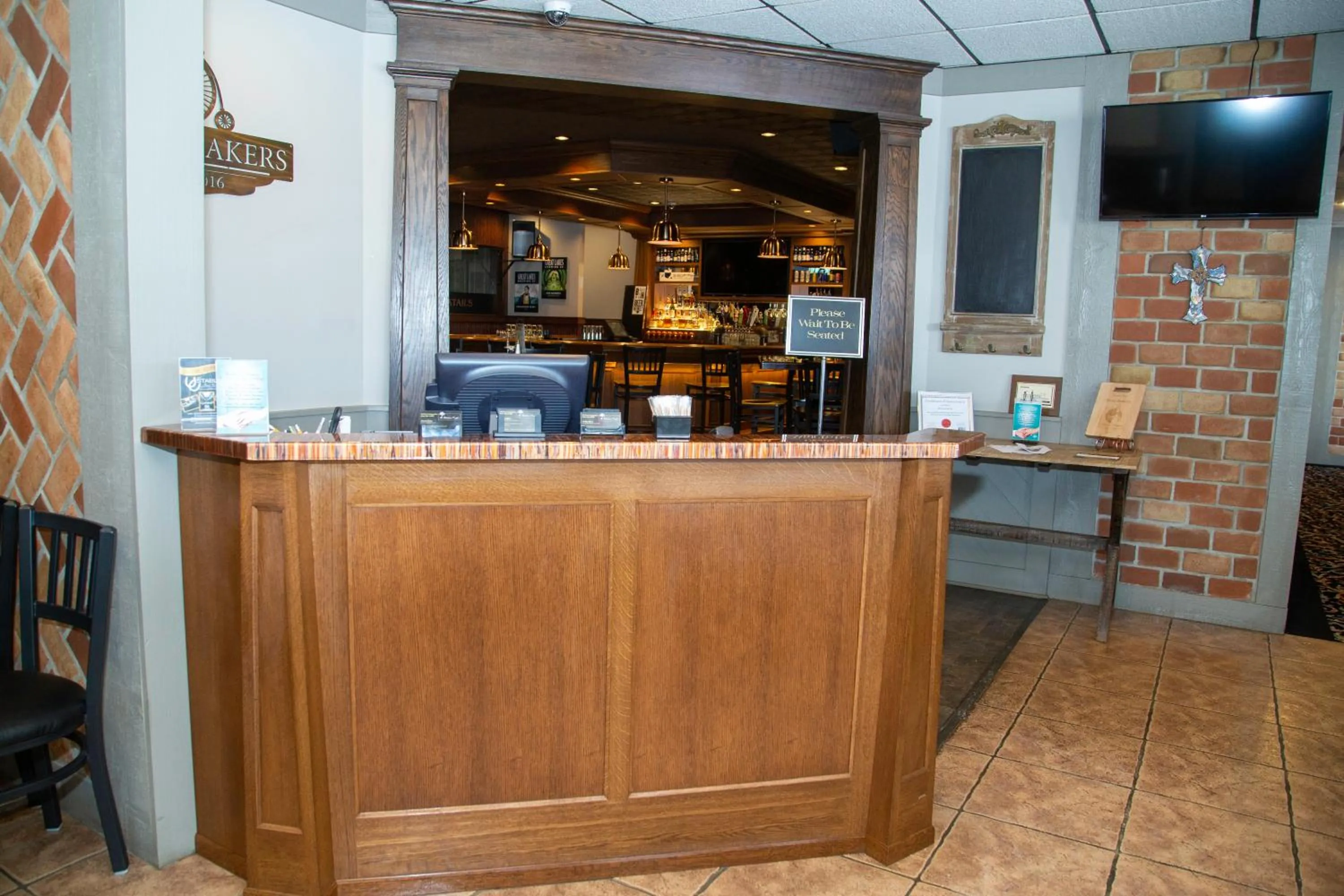 Food and drinks in The Stables Inn & Suites