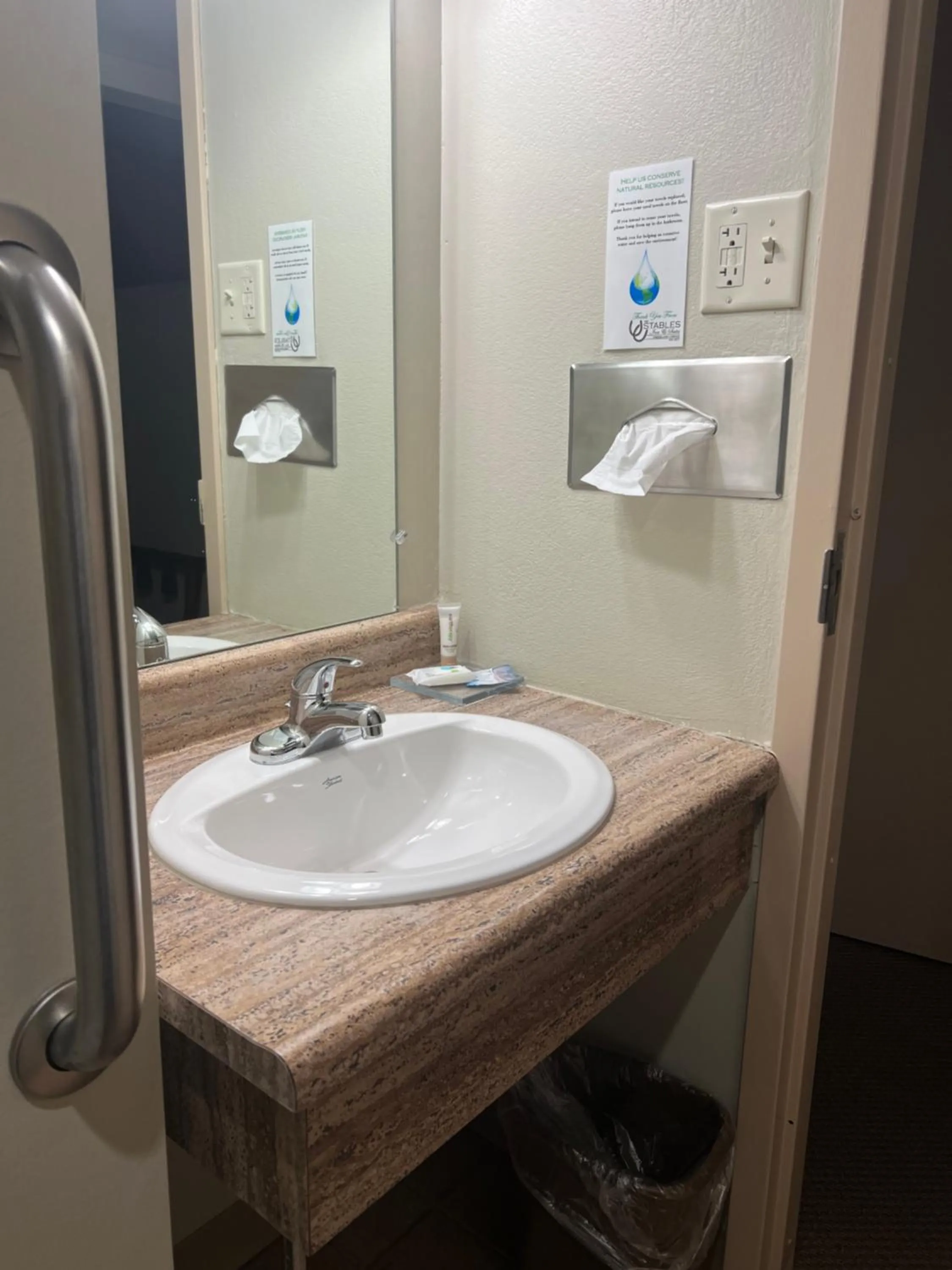 Bathroom in The Stables Inn & Suites