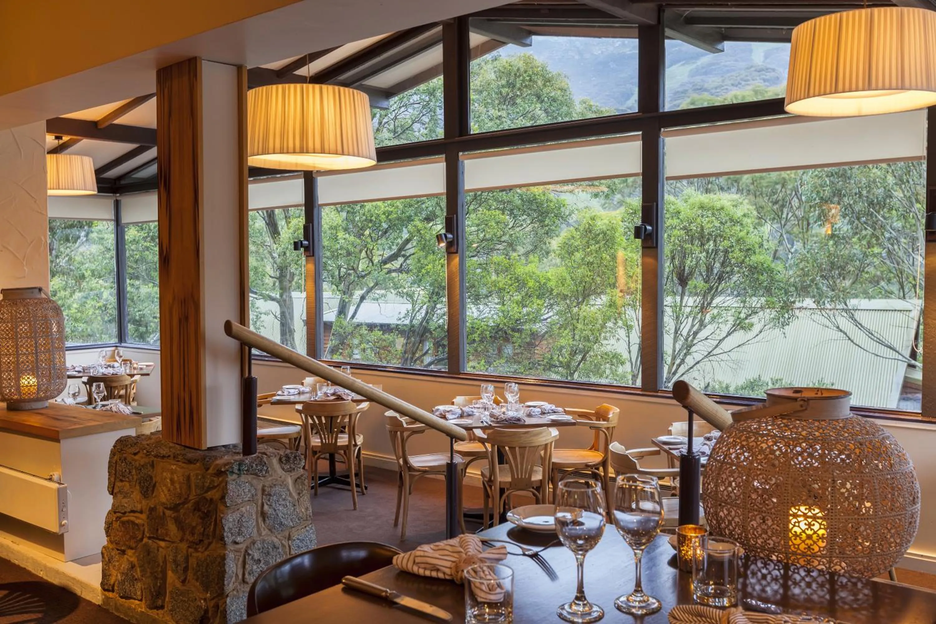 Restaurant/places to eat in The Denman Hotel in Thredbo
