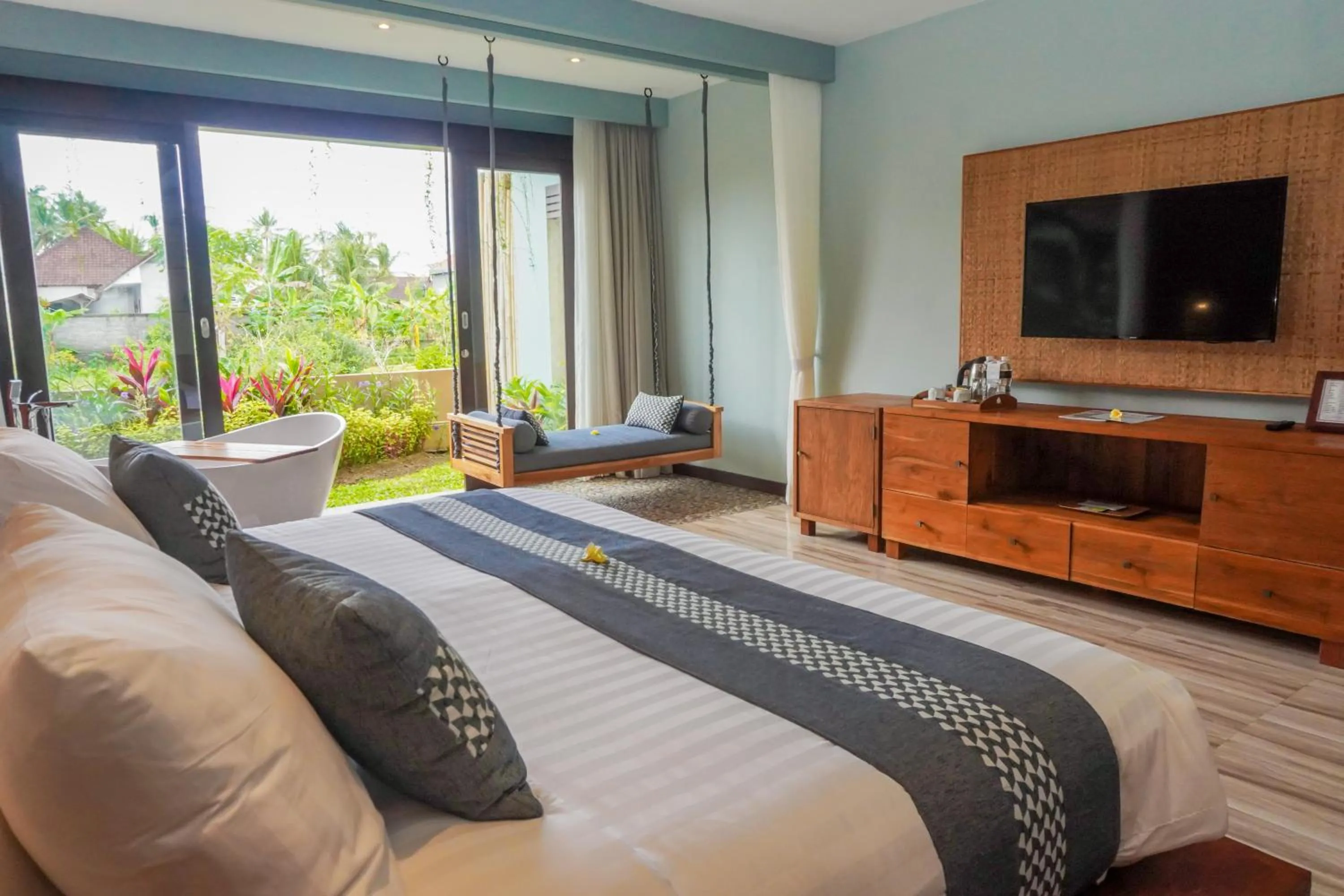 Bed in FuramaXclusive Resort & Villas, Ubud