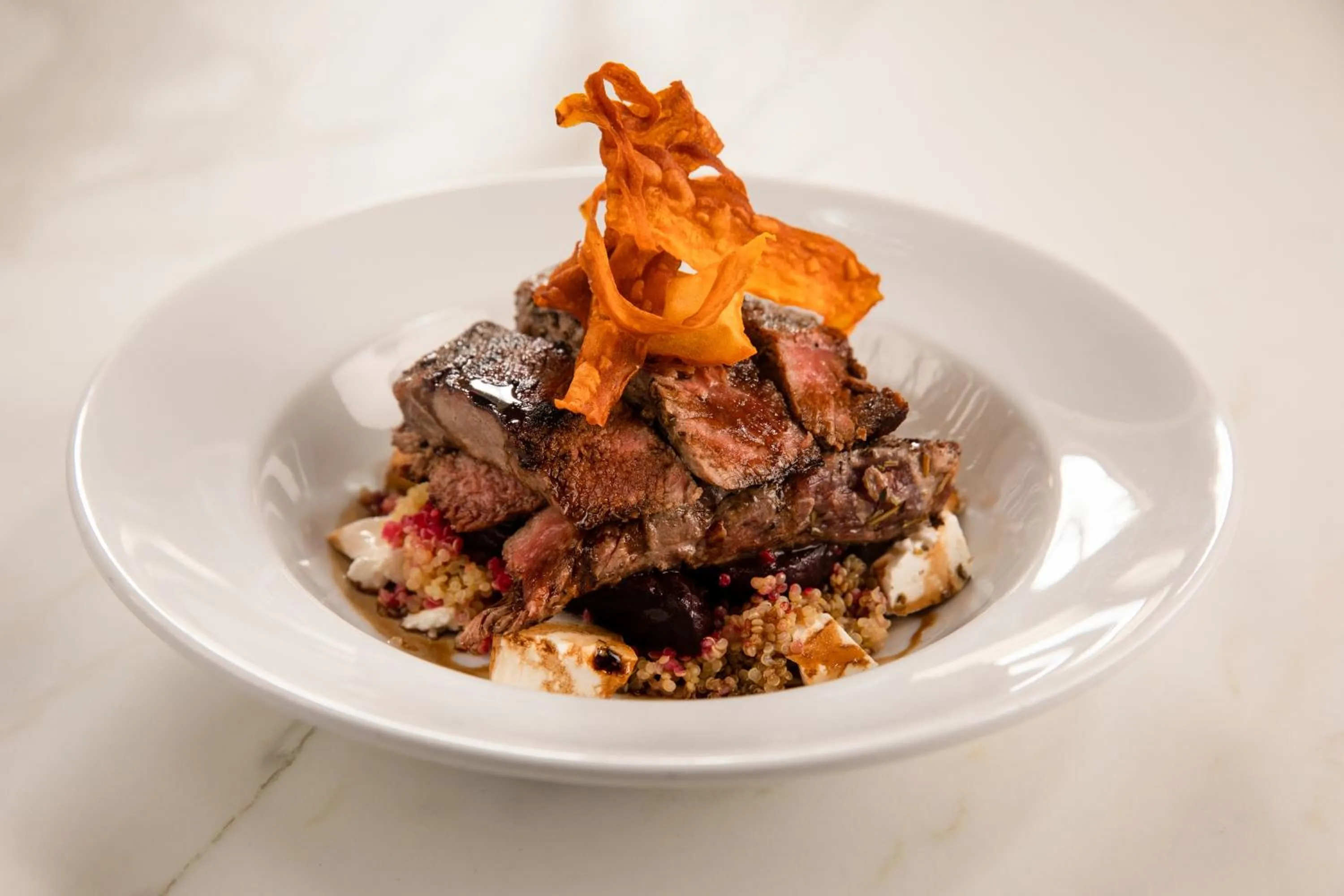 Restaurant/places to eat in Seahorse Inn Hotel & Villas