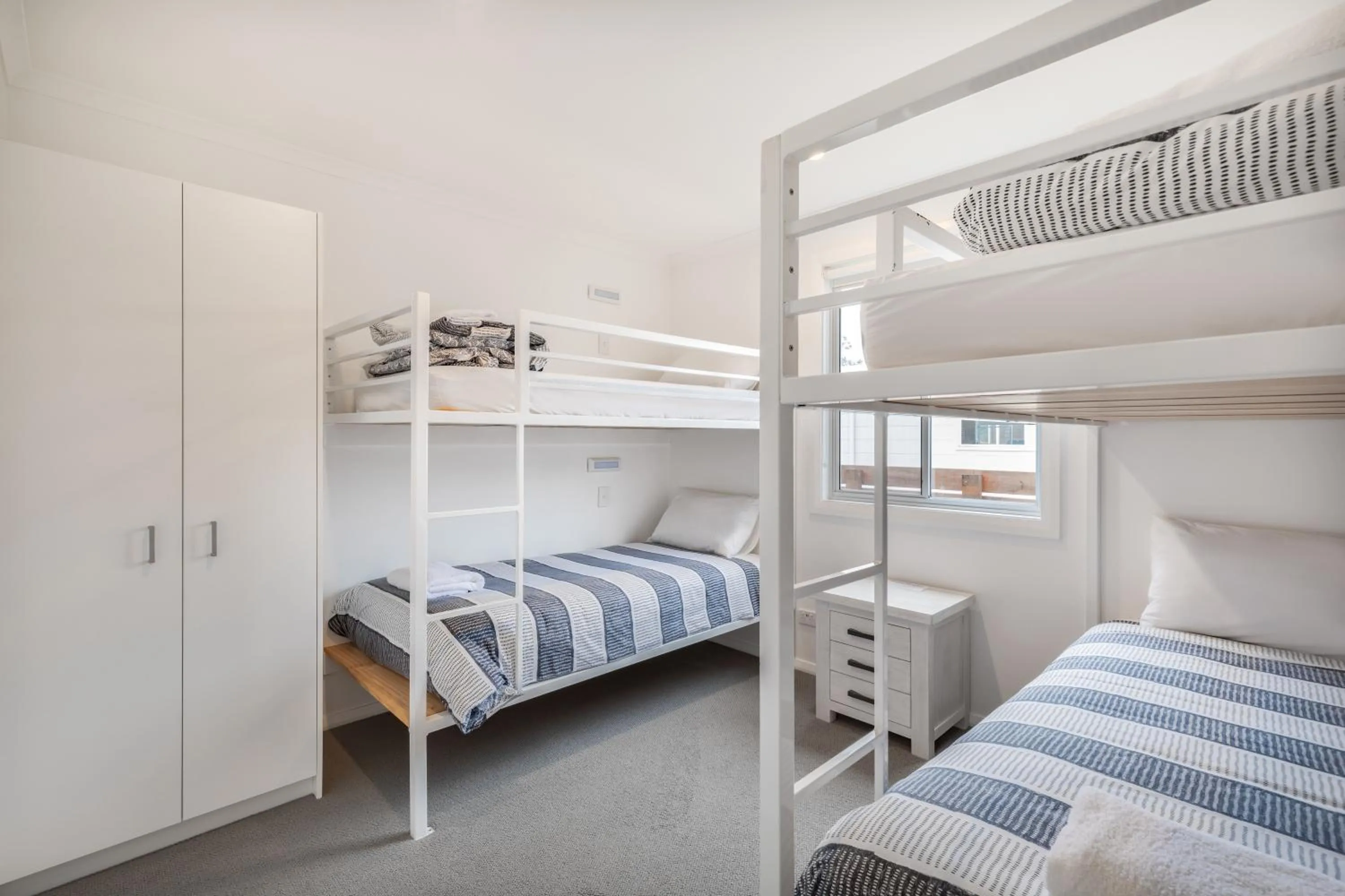 Bed in Seahorse Inn Hotel & Villas