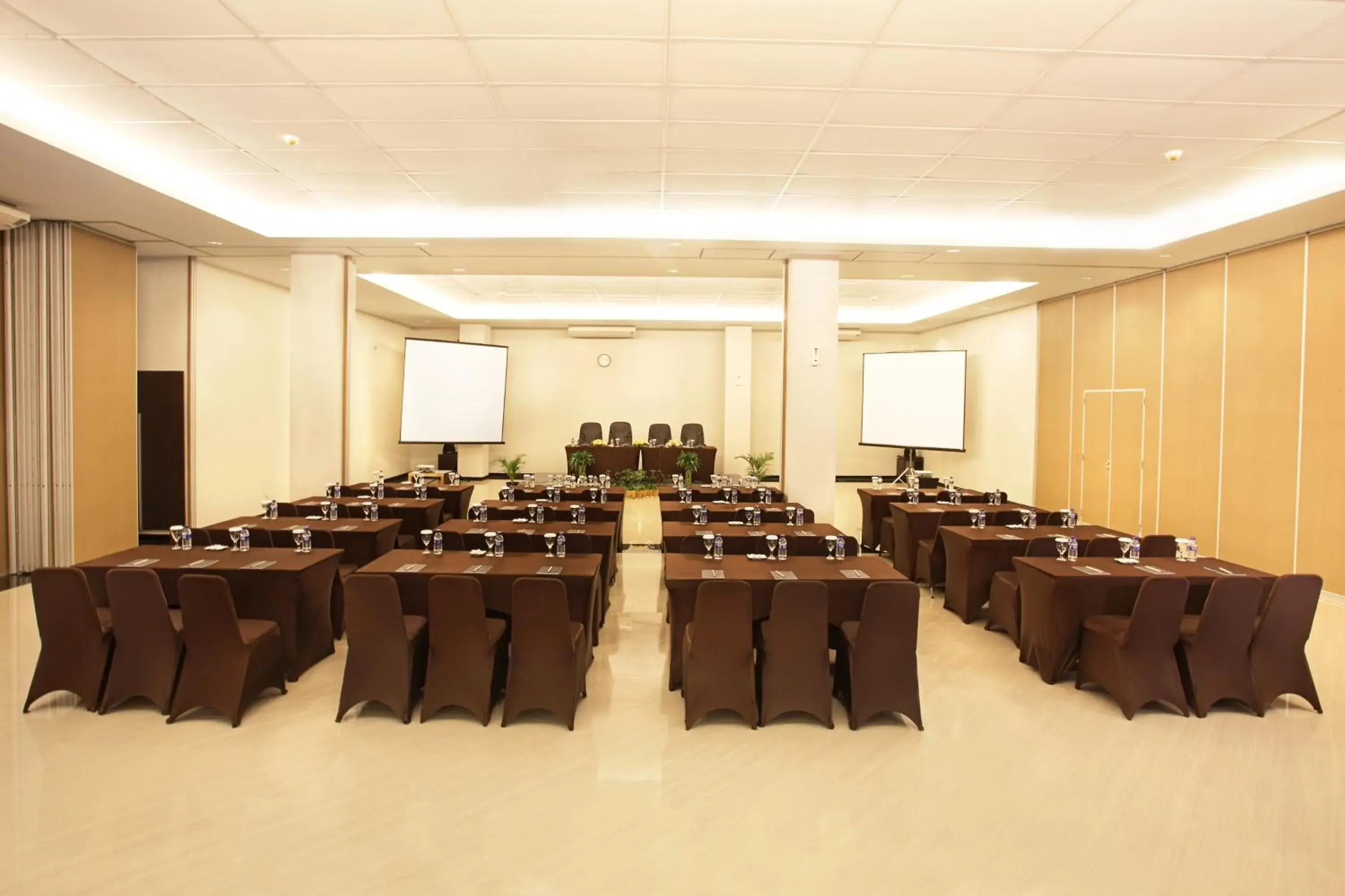 Meeting/conference room in Grage Jogja Hotel