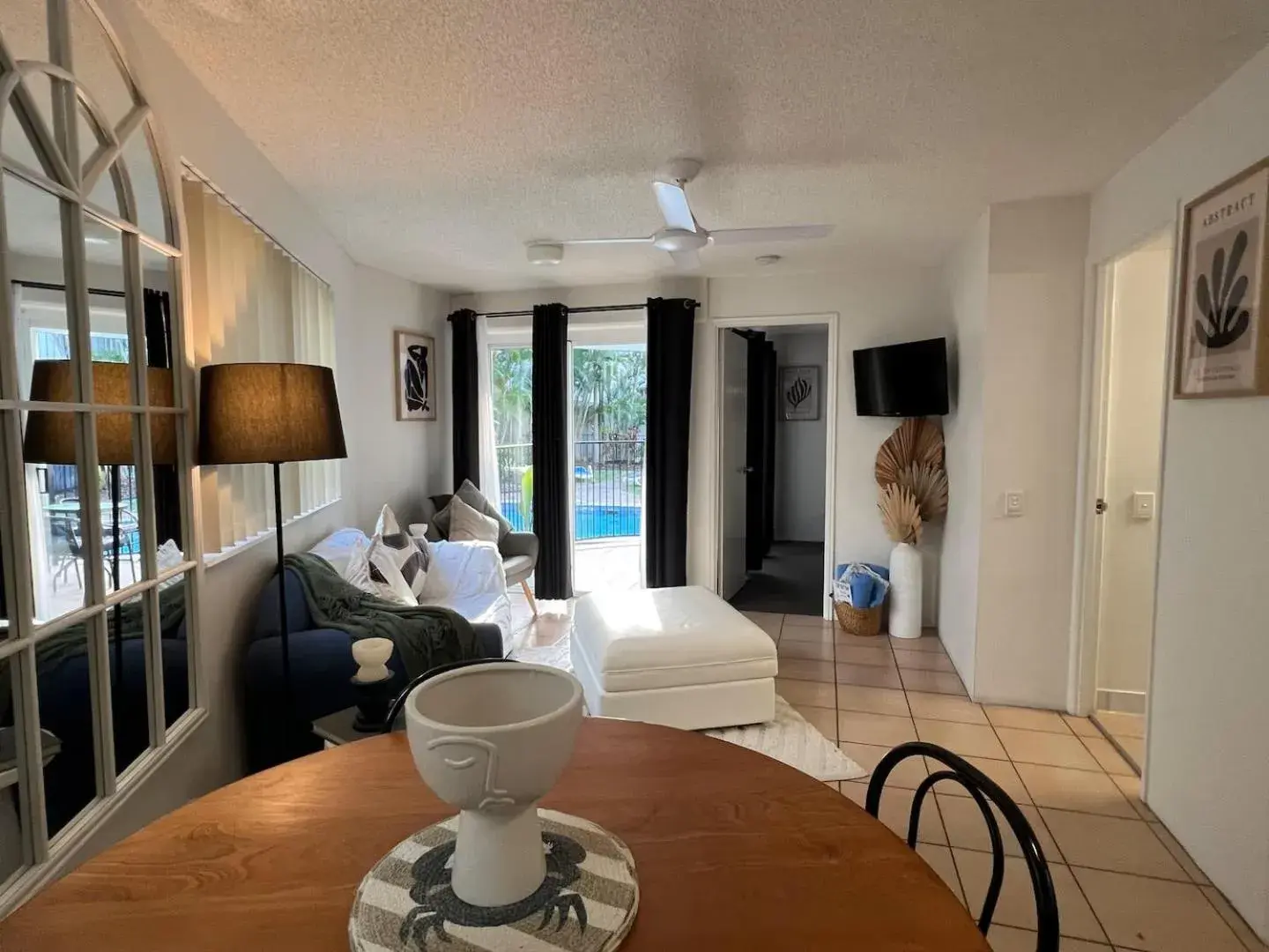 Photo of the whole room, Bed in Beachside Mooloolaba Photo of the whole room, Bed in Beachside Mooloolaba