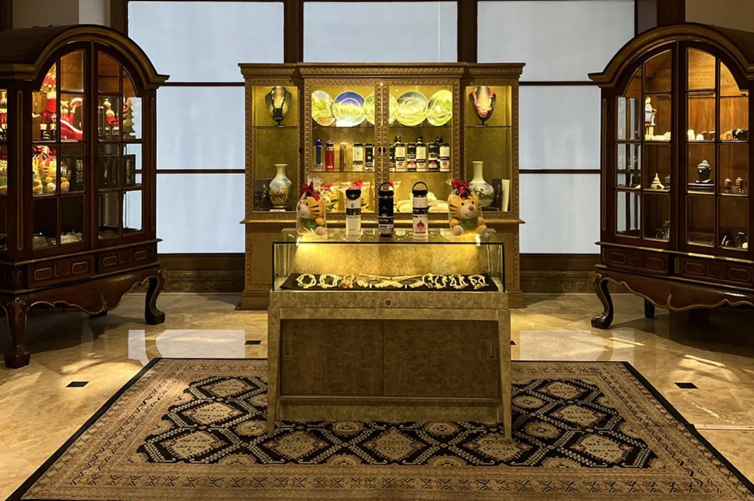 On-site shops in Hotel Borobudur Jakarta