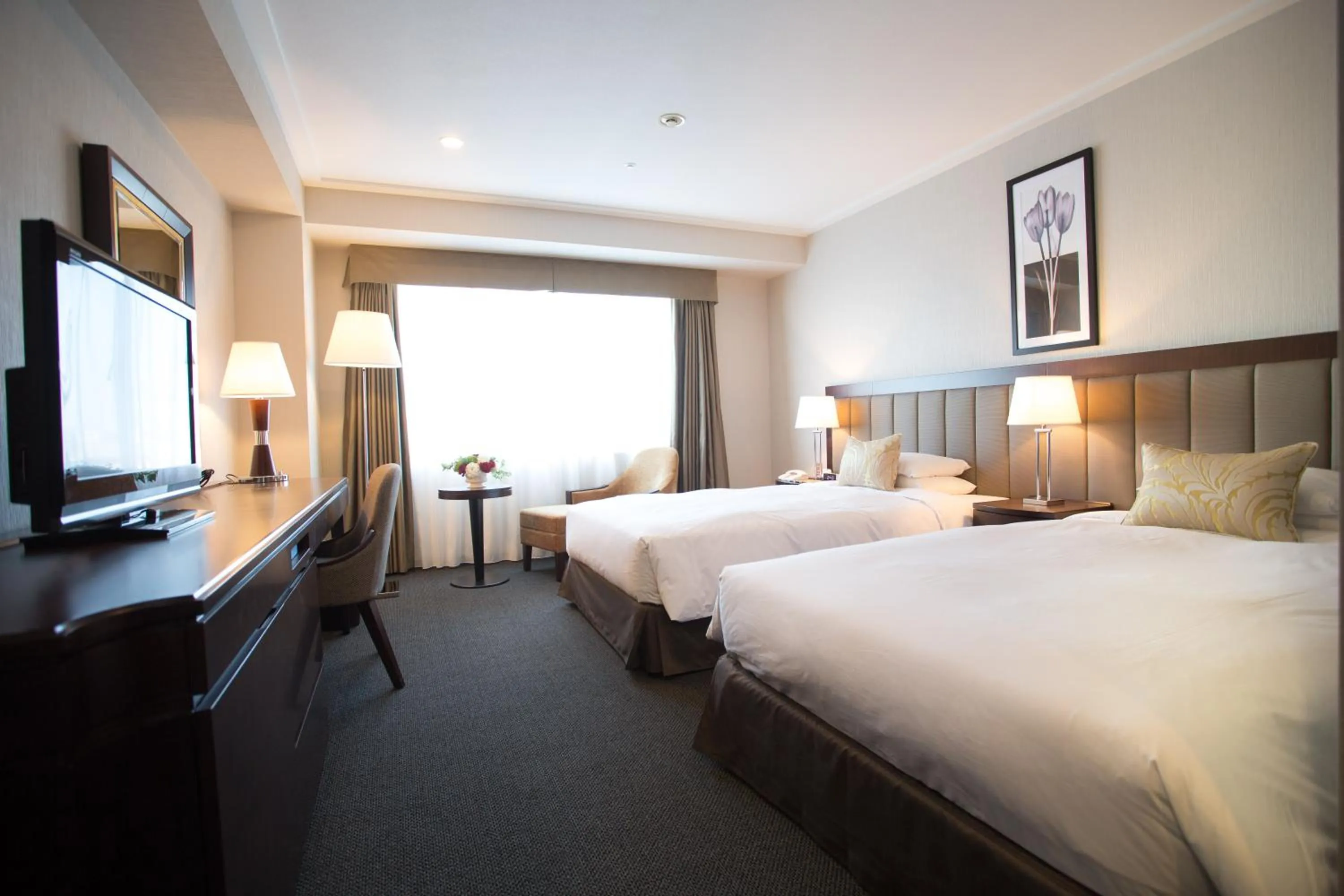 Photo of the whole room, Bed in Nagoya Tokyu Hotel