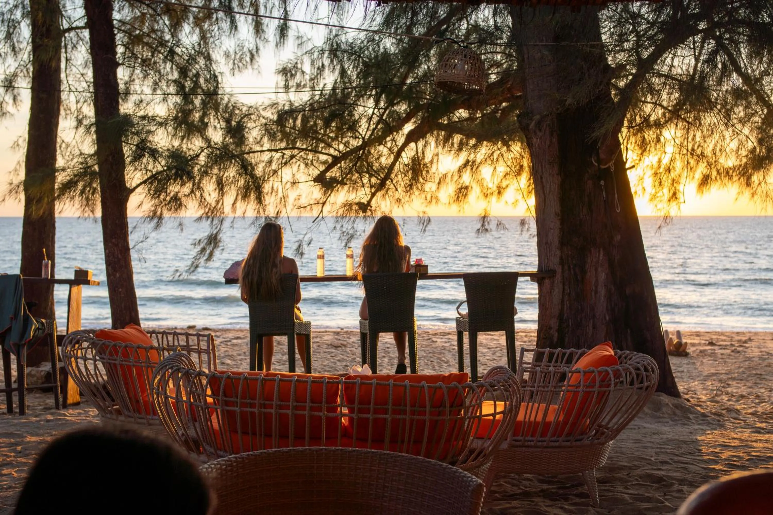 Lounge or bar in Long Beach Chalet - SHA Extra Plus