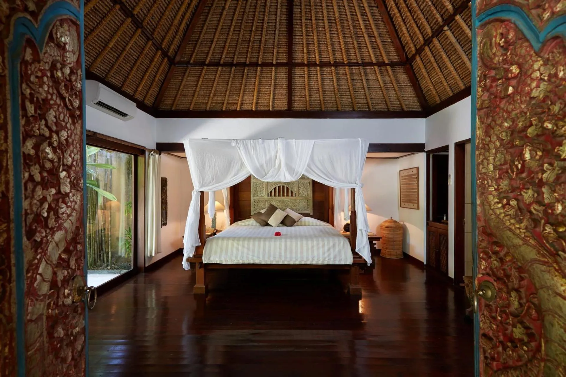 Bedroom, Bed in Visakha Sanur by Puri Signatures