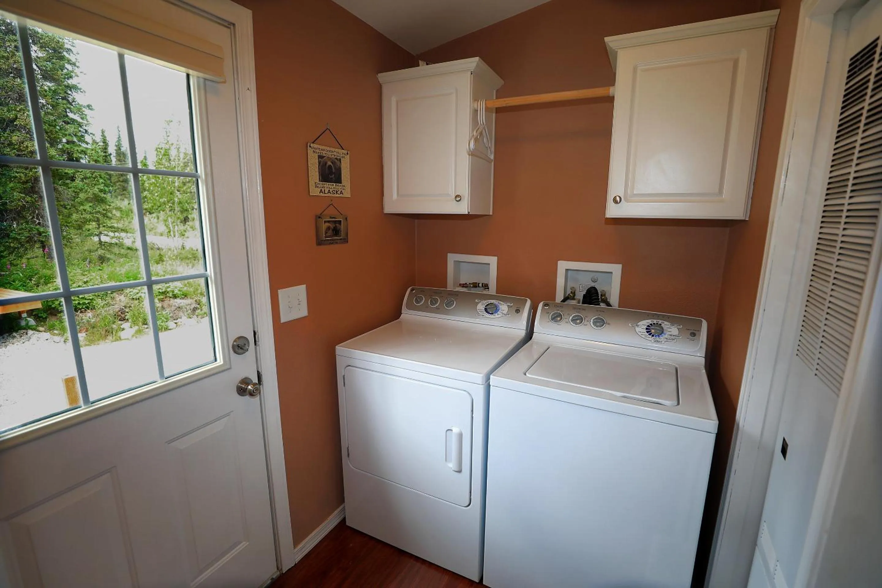 Denali Tri-Valley Cabins