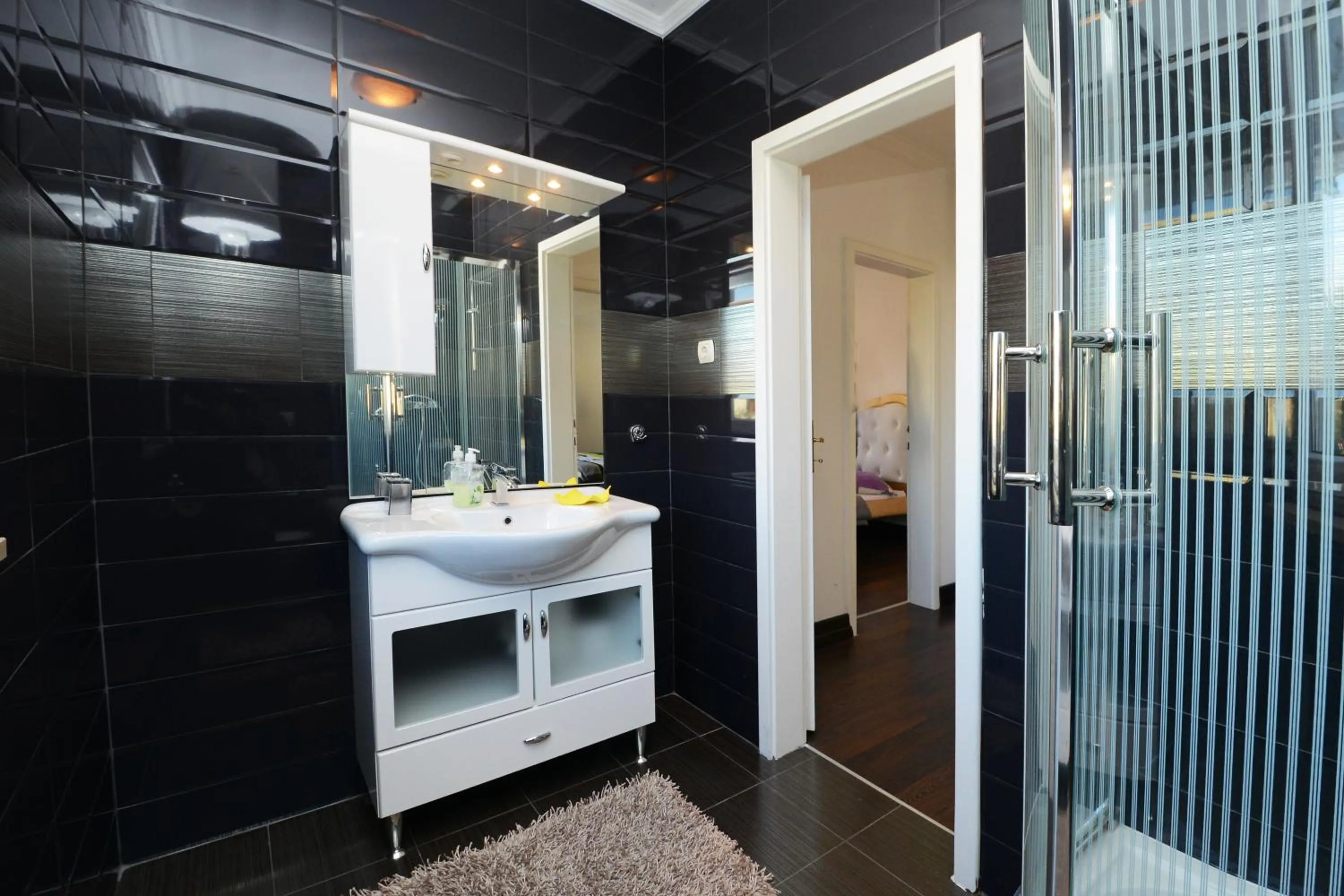 Bathroom in Villa Zare