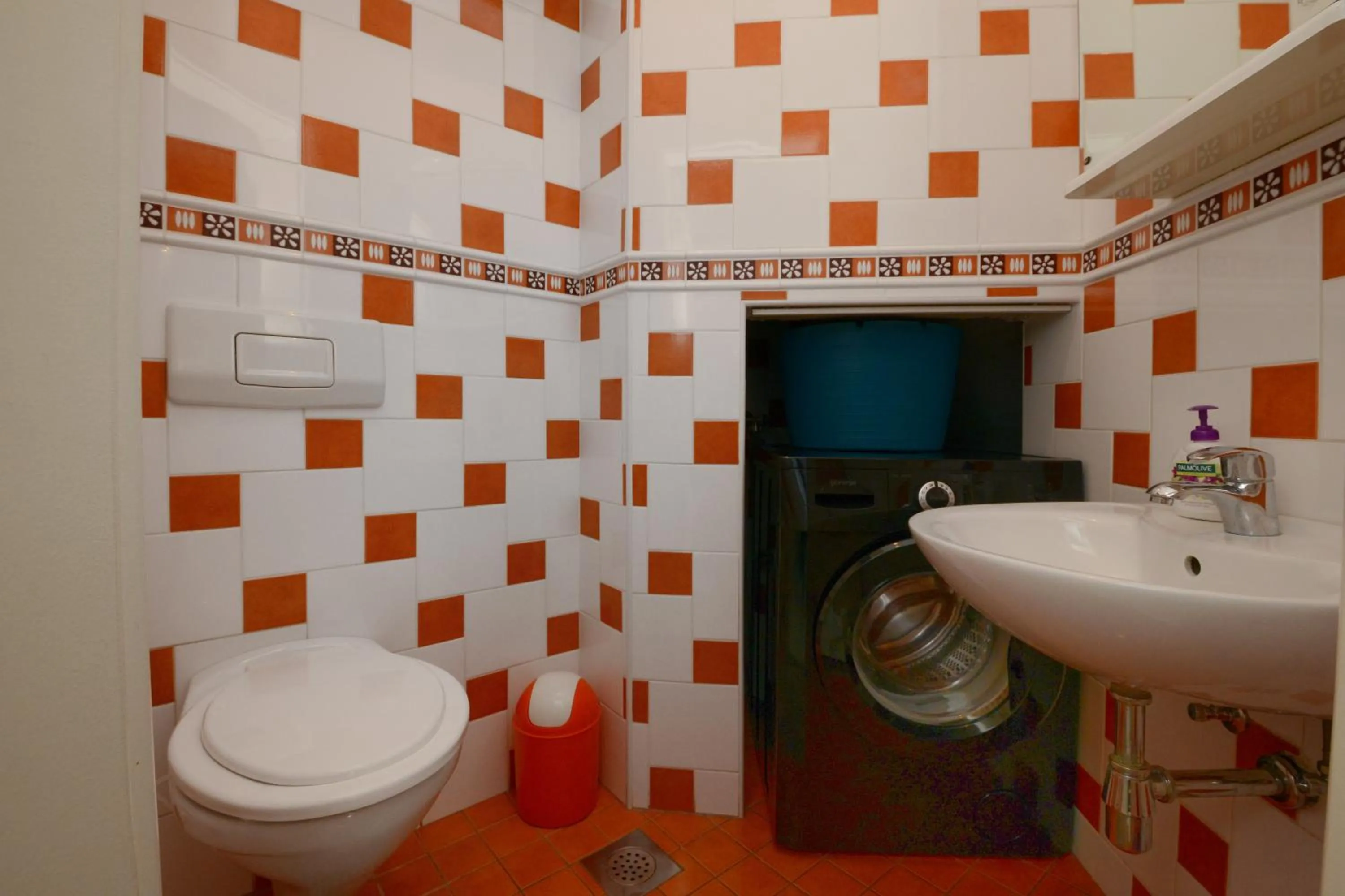 Toilet in Villa Zare