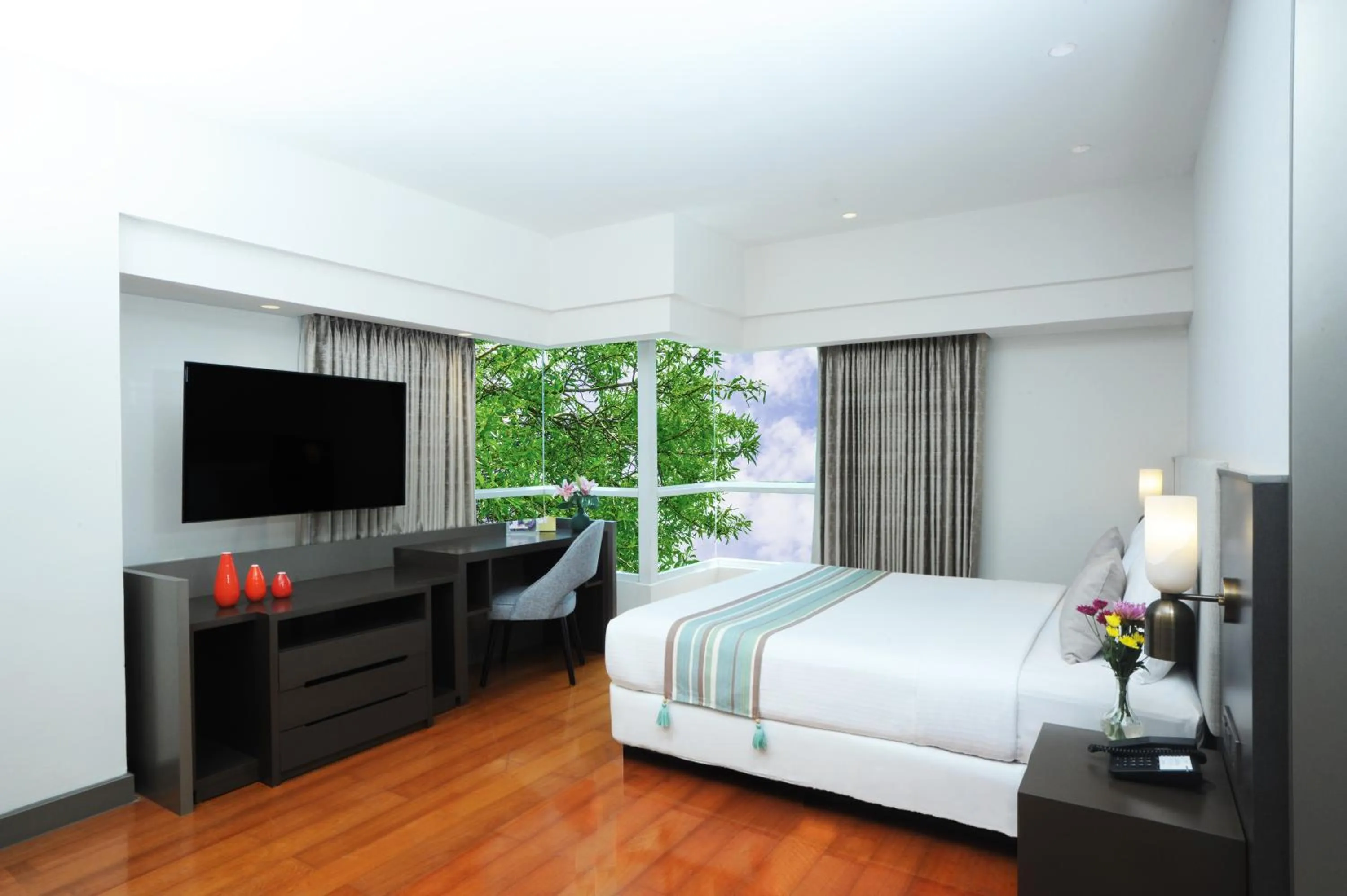 Bedroom, Bed in Somerset Berlian Jakarta