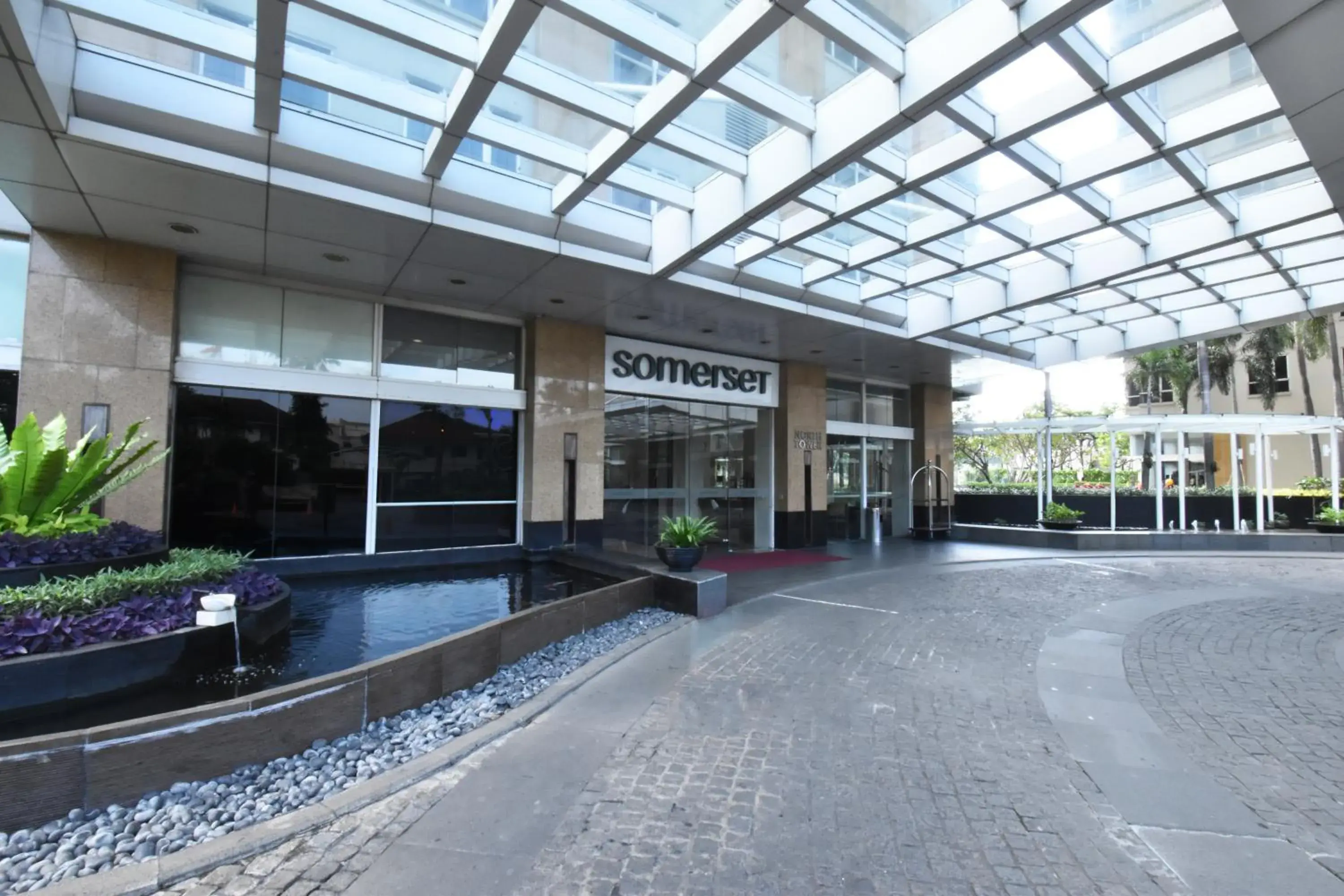 Property building in Somerset Berlian Jakarta Property building in Somerset Berlian Jakarta