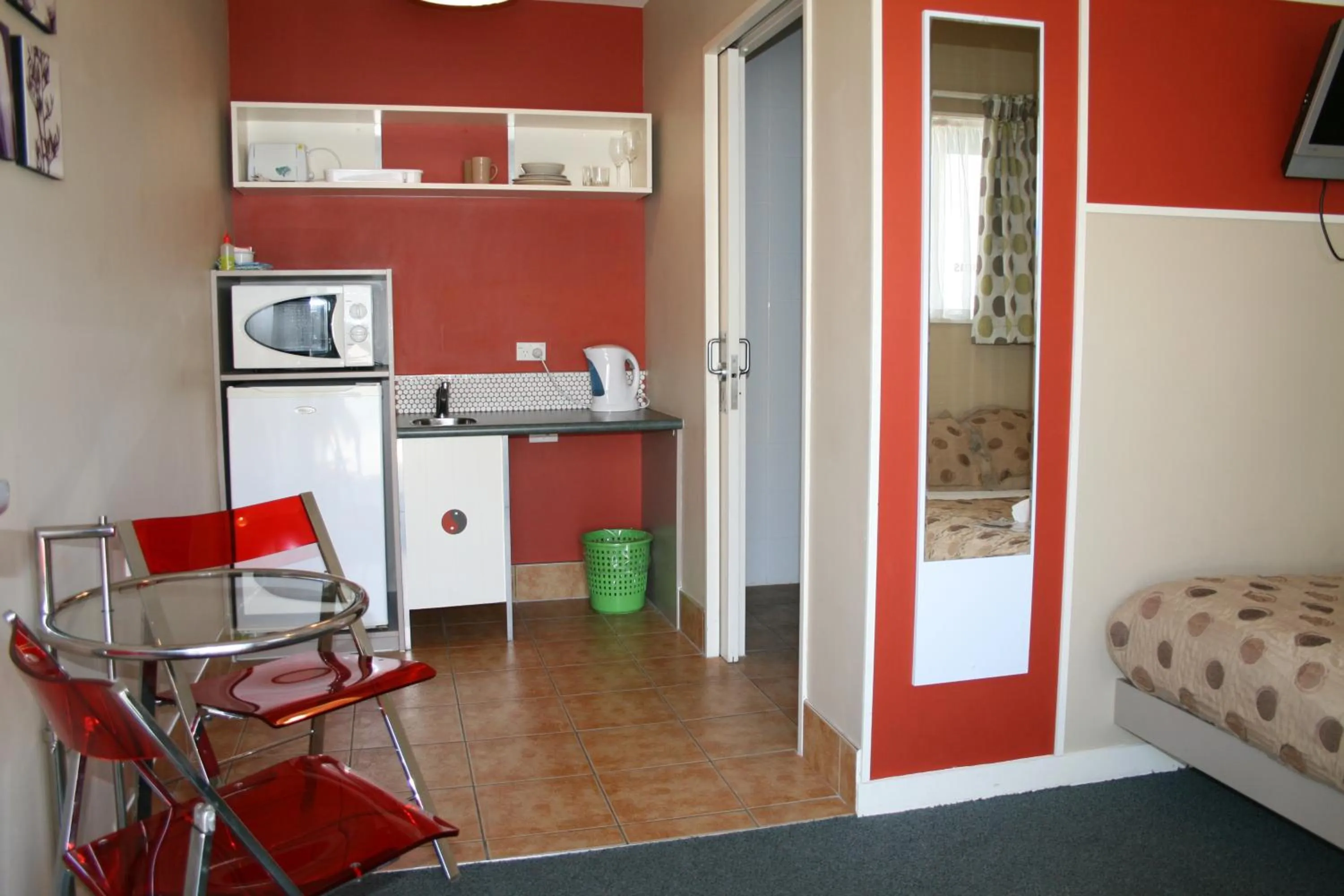 Kitchen or kitchenette in Astray Motel