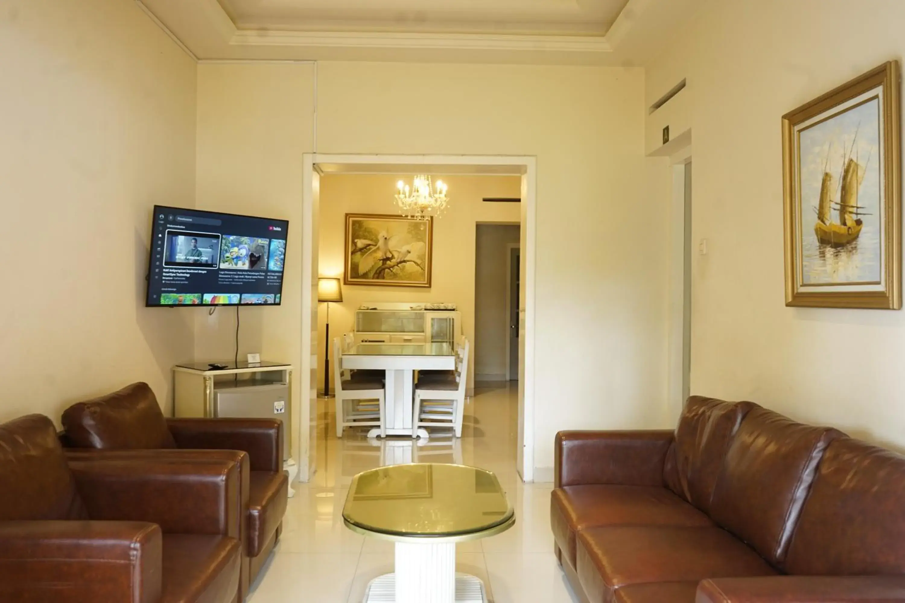 Family Room in Hotel Indah Palace Tawangmangu Family Room in Hotel Indah Palace Tawangmangu