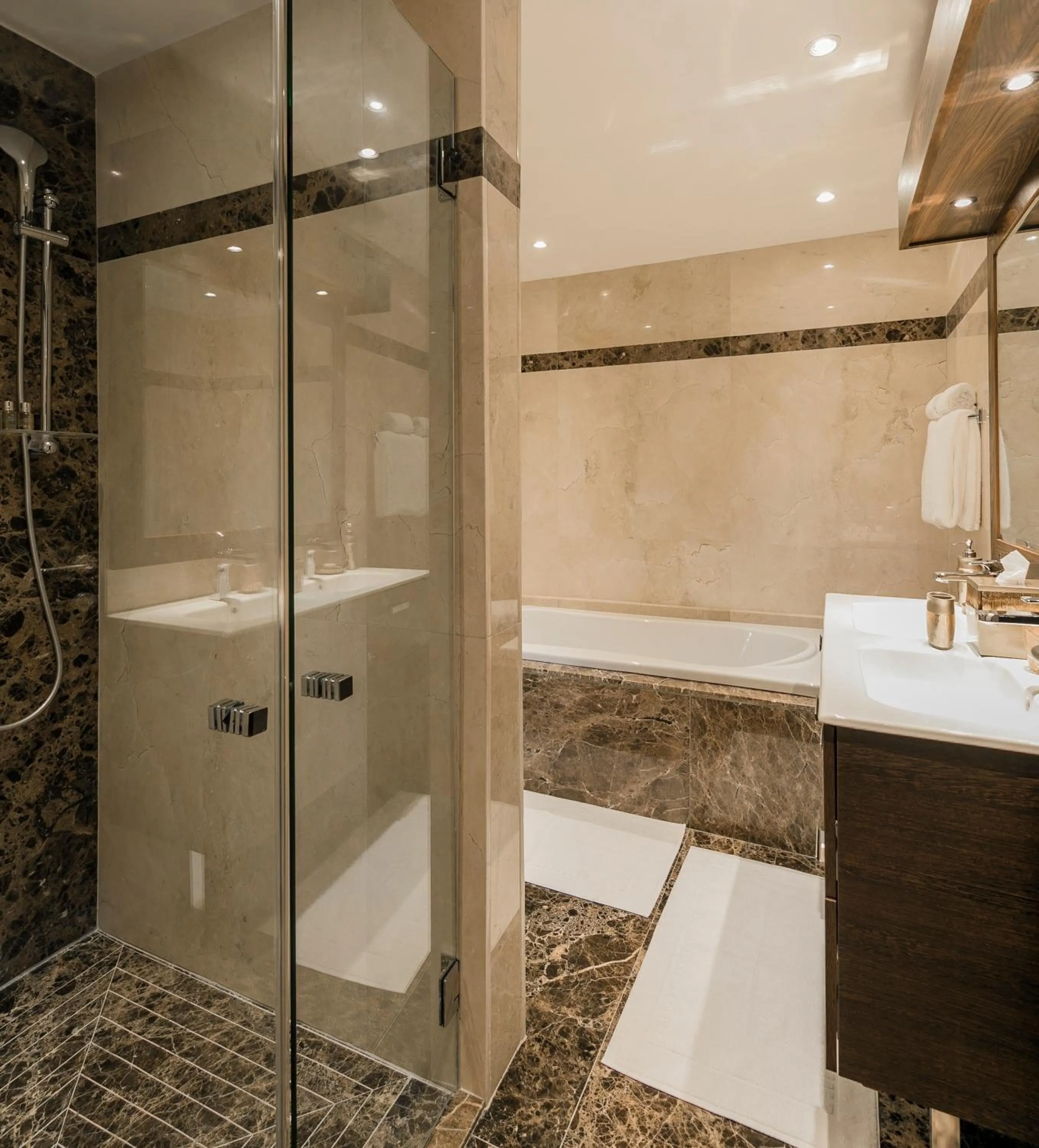 Bathroom in Secret Harbour Boutique Hotel and Marina