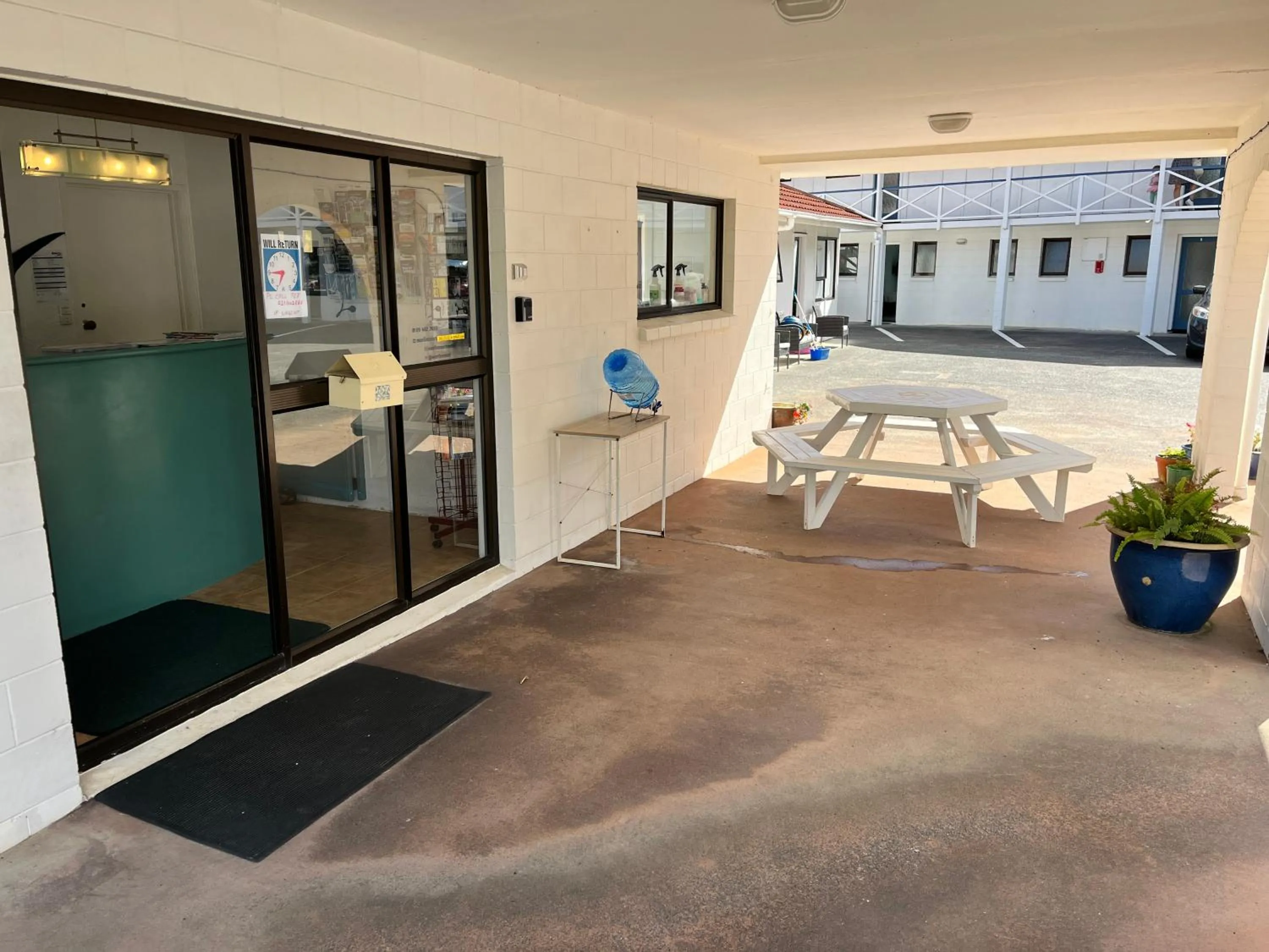 Property building in Marlin Court Motel