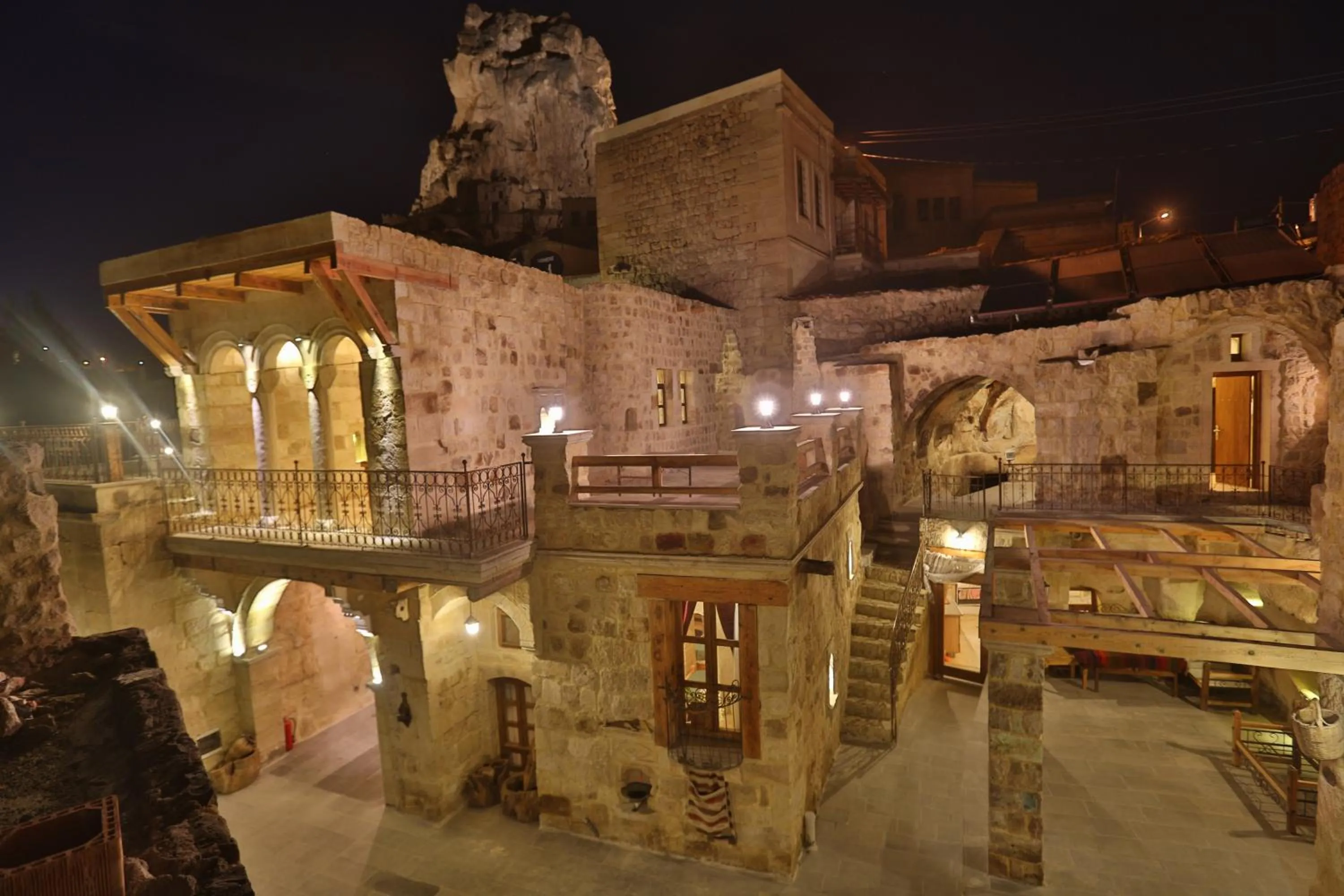 Property building in Abu Hayat Cave Suites