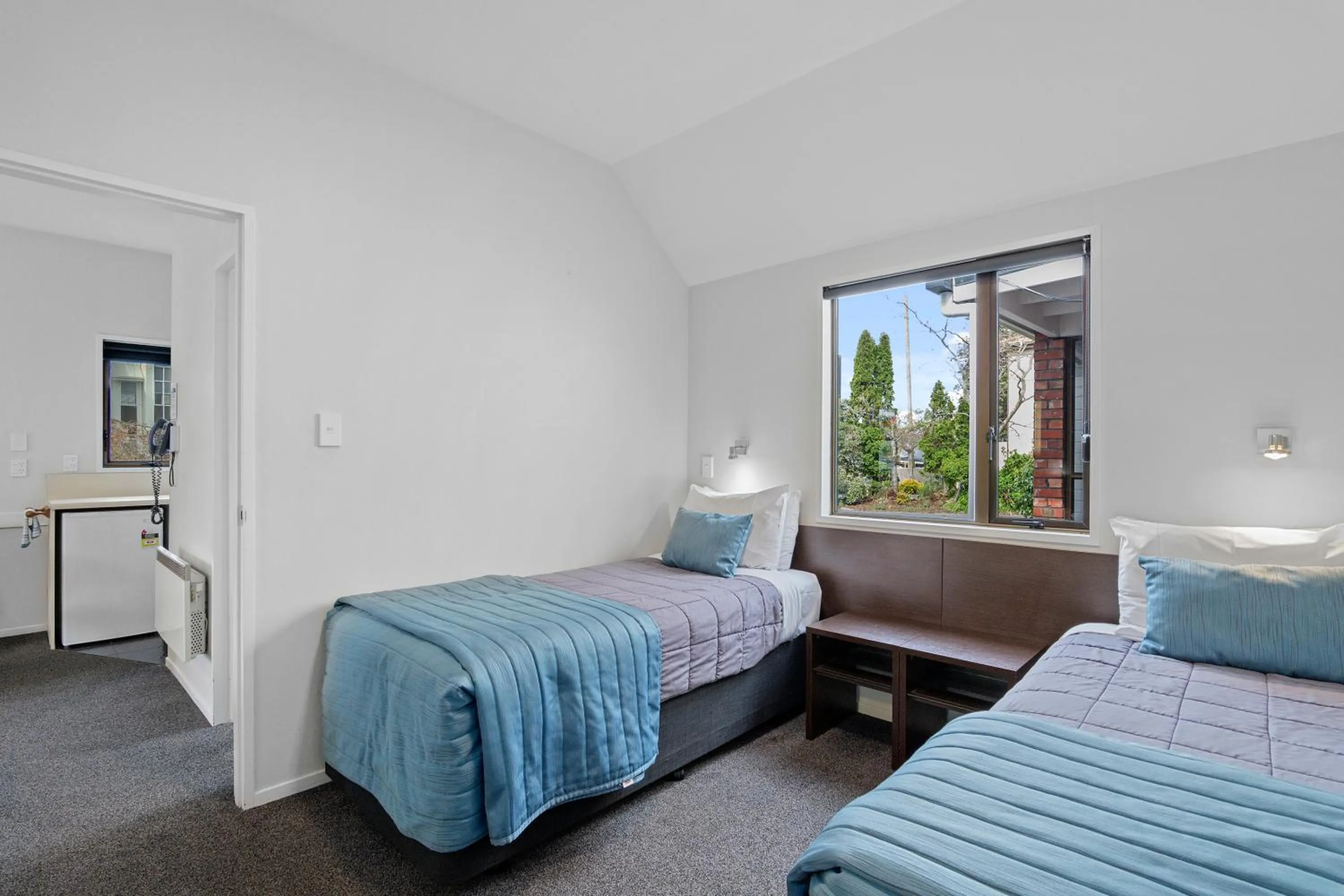 Bedroom, Bed in Ashford Motor Lodge