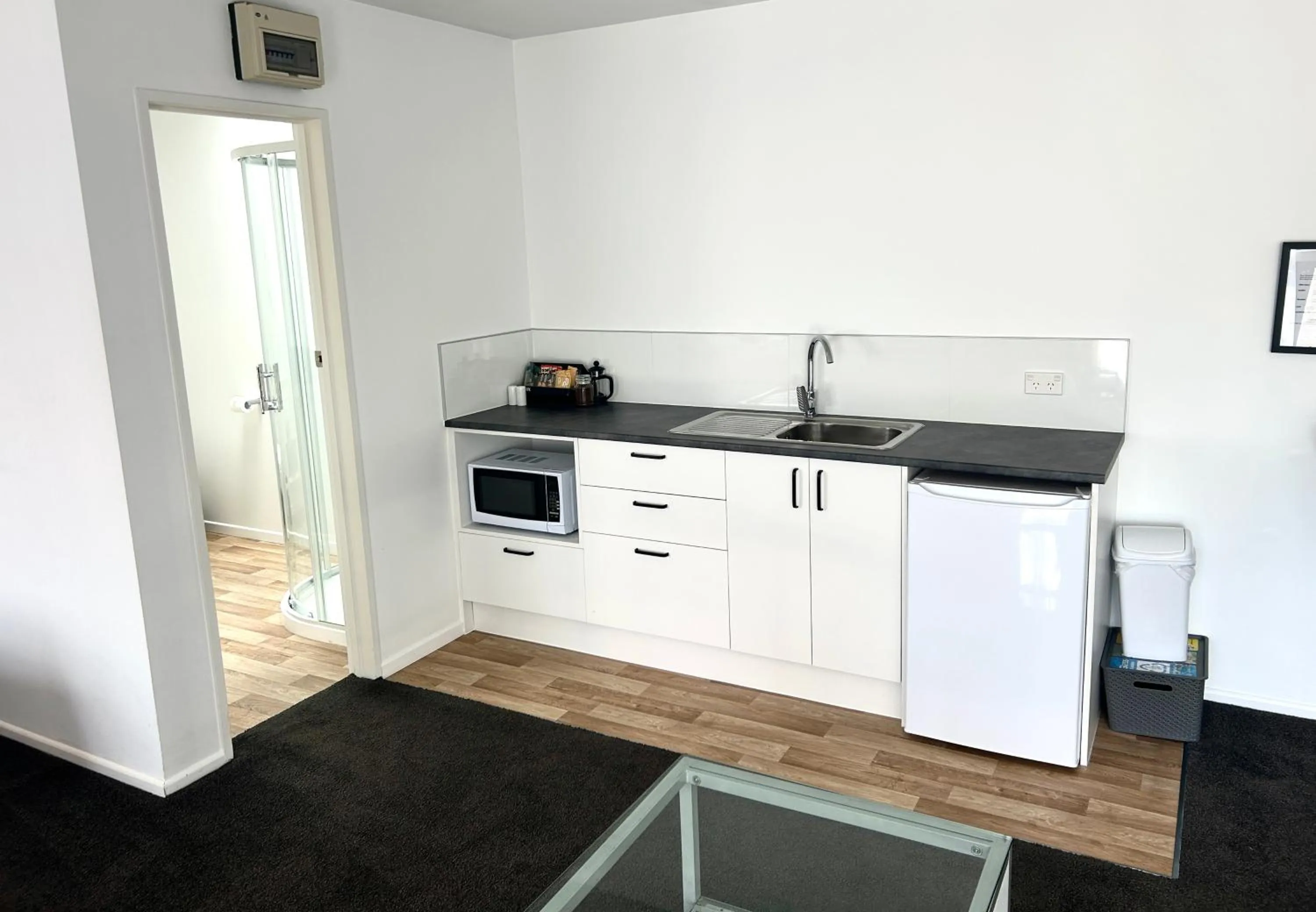 Kitchen or kitchenette in Casino Court Motor Lodge