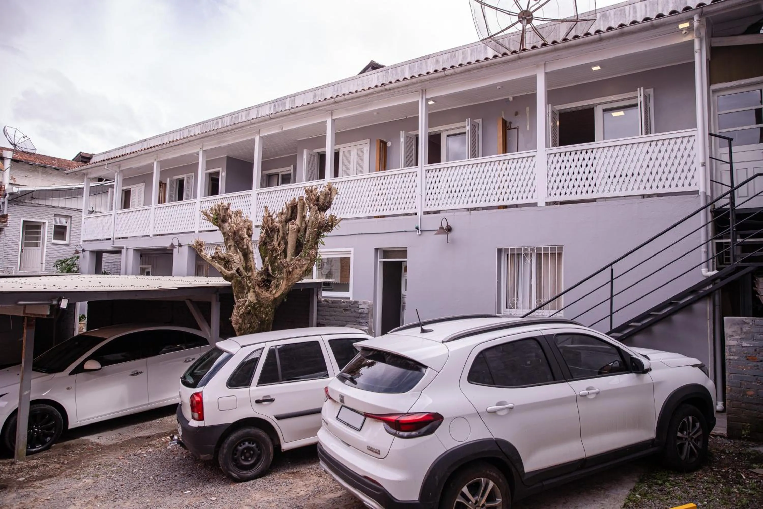 Hospedagem Vila Suiça Centro