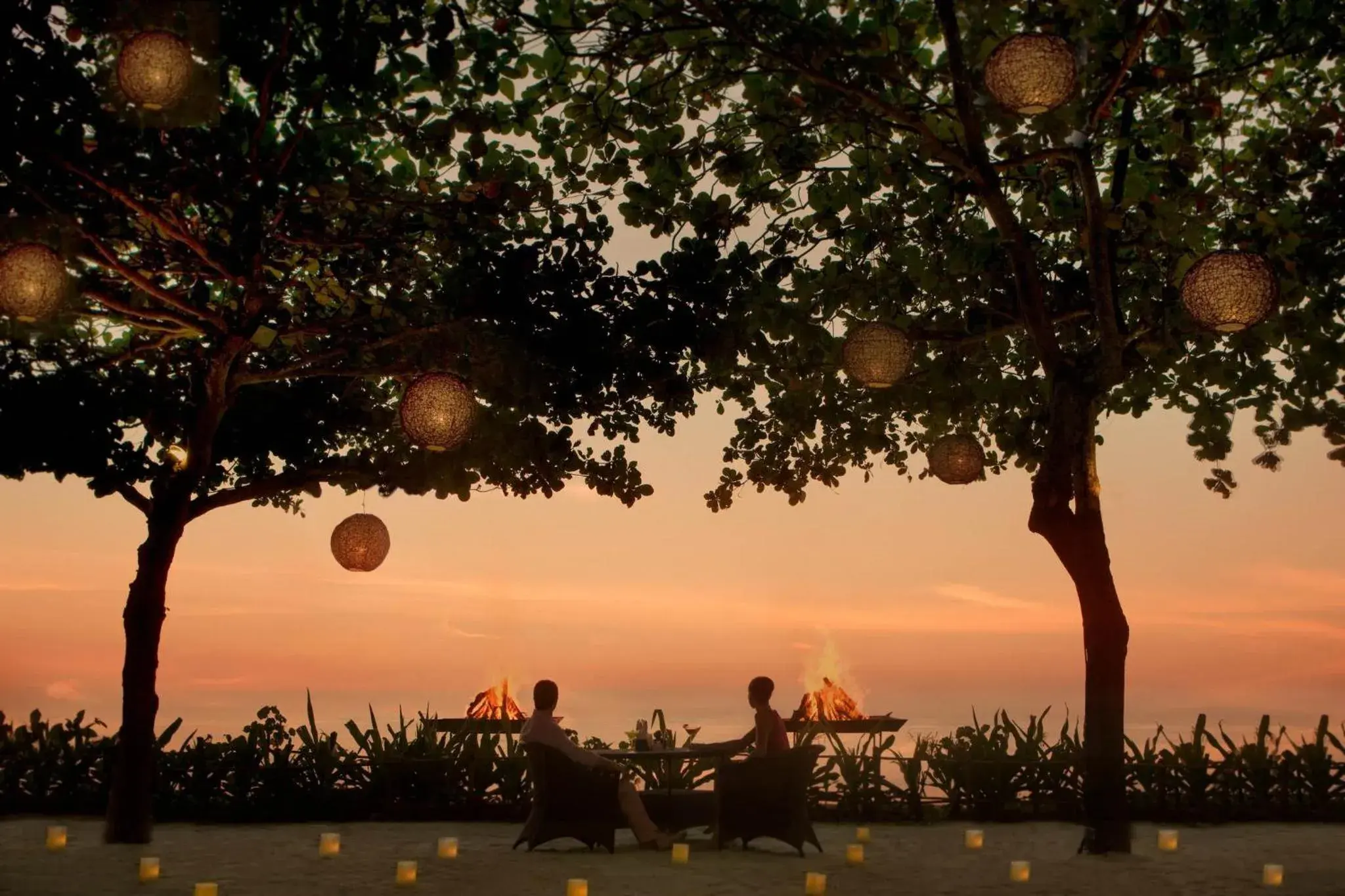 Lounge or bar in InterContinental Bali Resort by IHG Lounge or bar in InterContinental Bali Resort by IHG